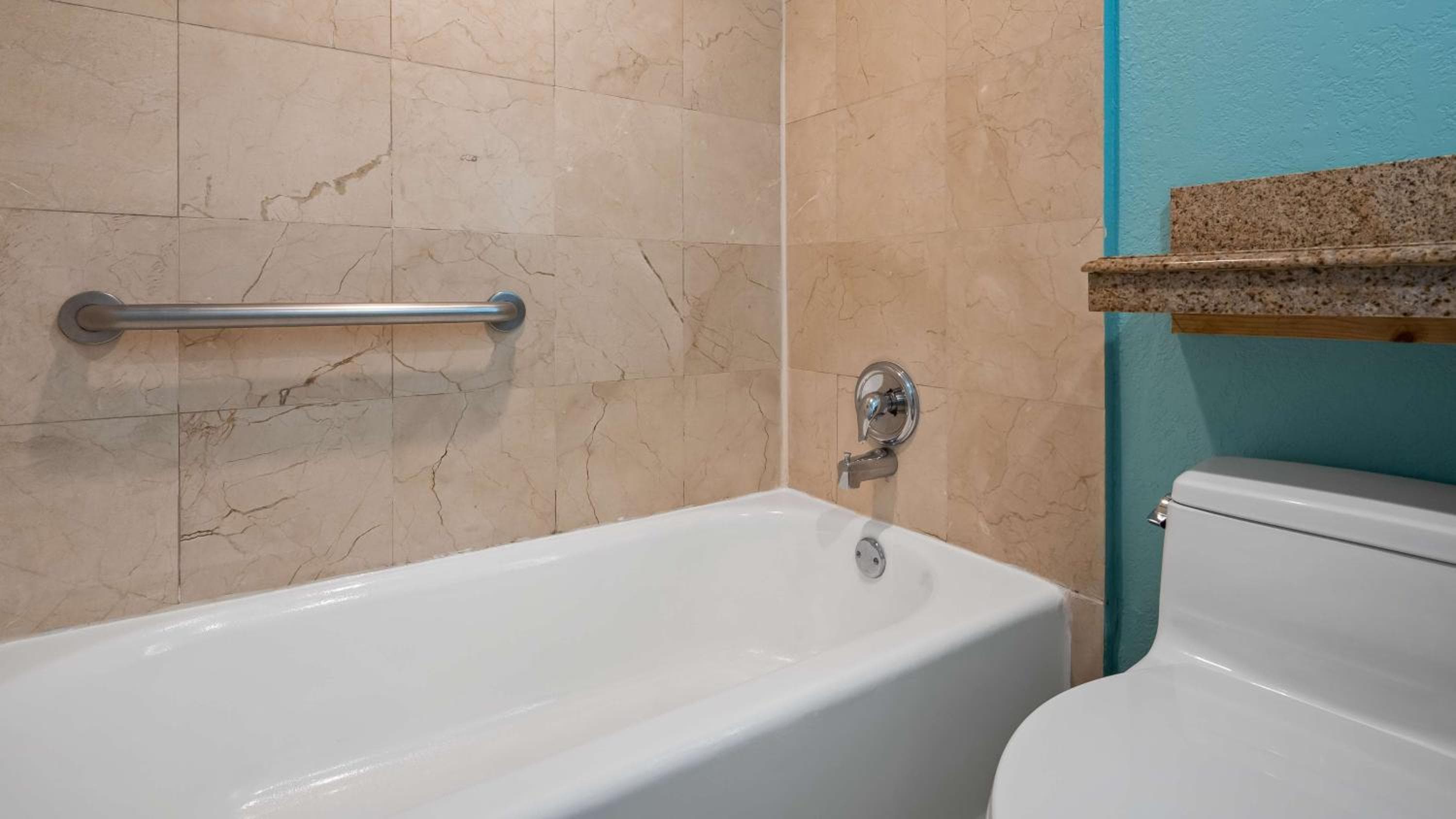 Best Western Plus Oceanside Inn — 18