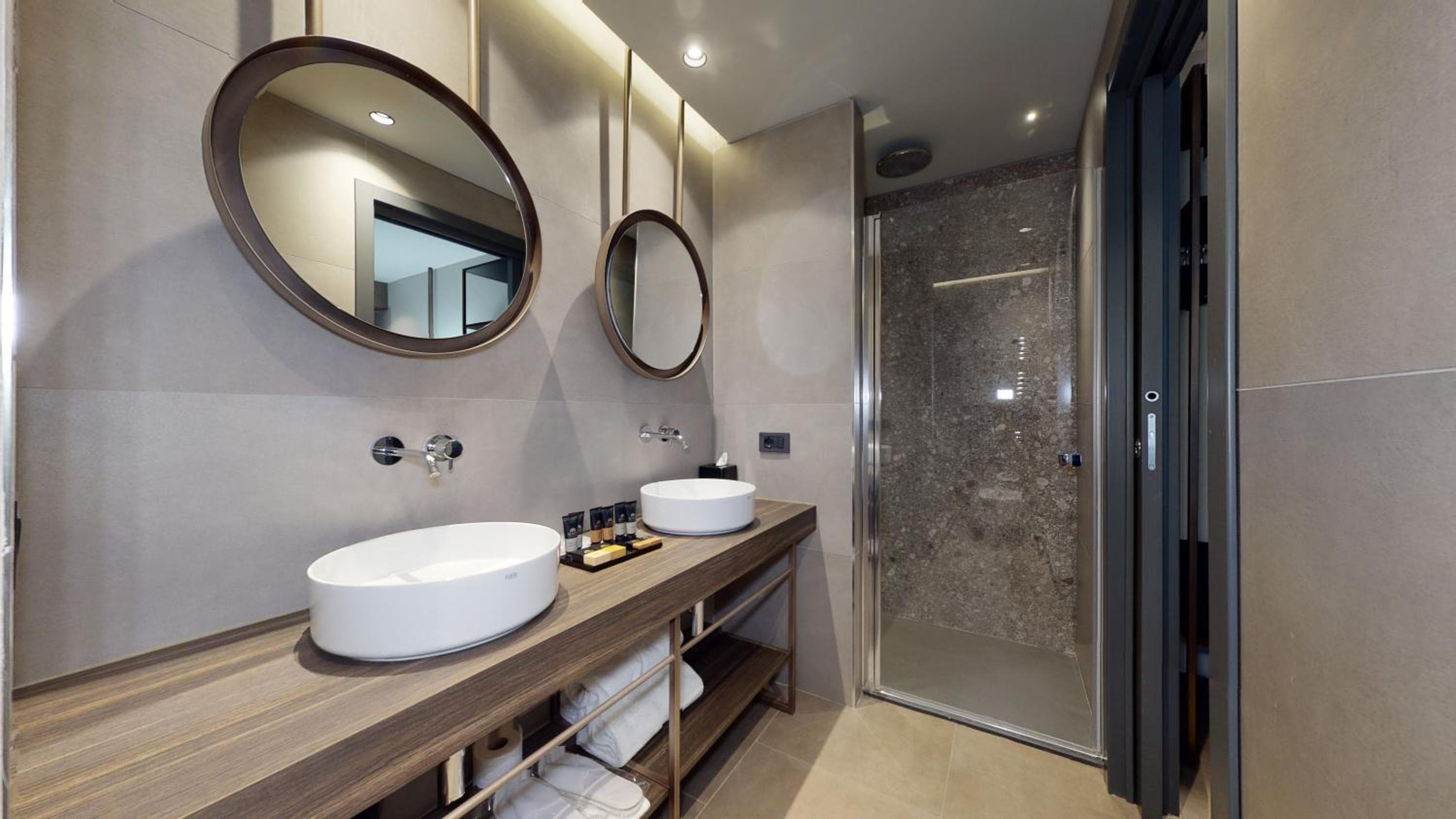 GALLERIA The Smart Boutique APARTHOTEL By OSPITAMI — 24