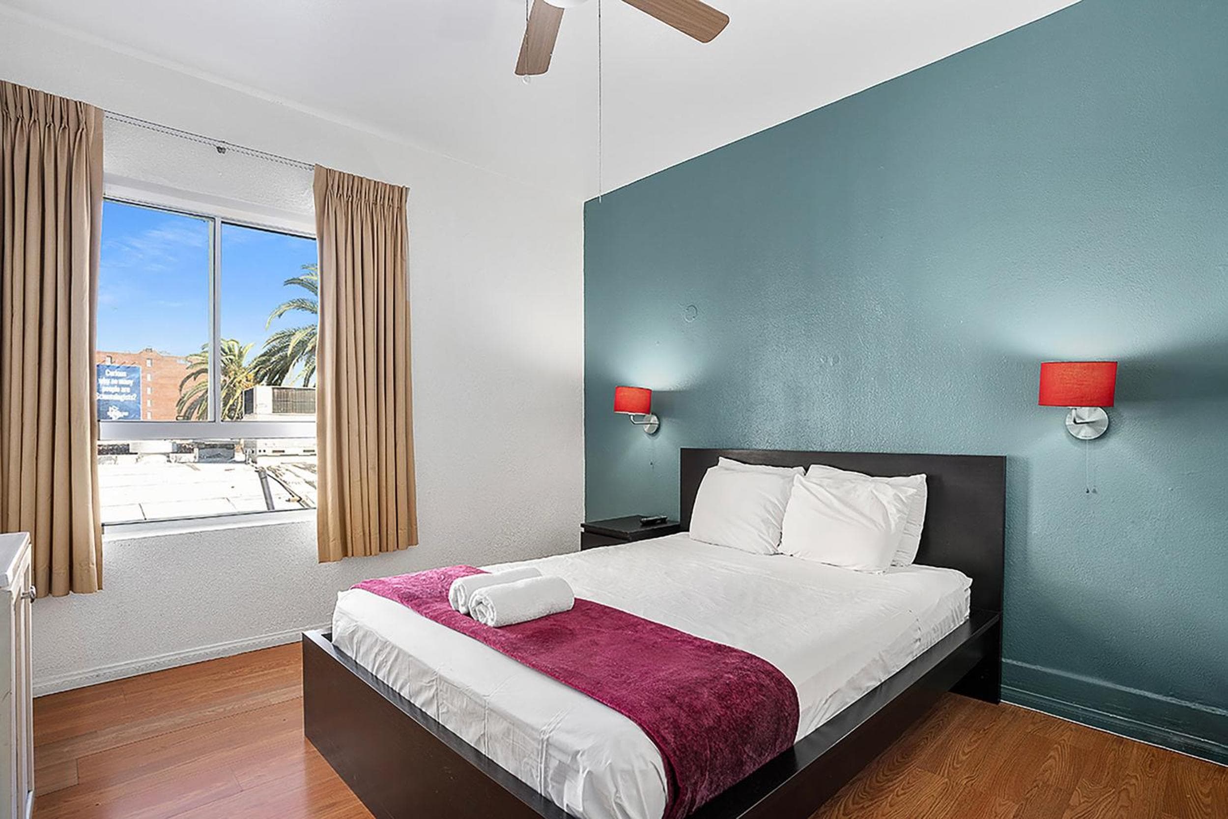 Samesun Hollywood Hotel & Hostel — 22