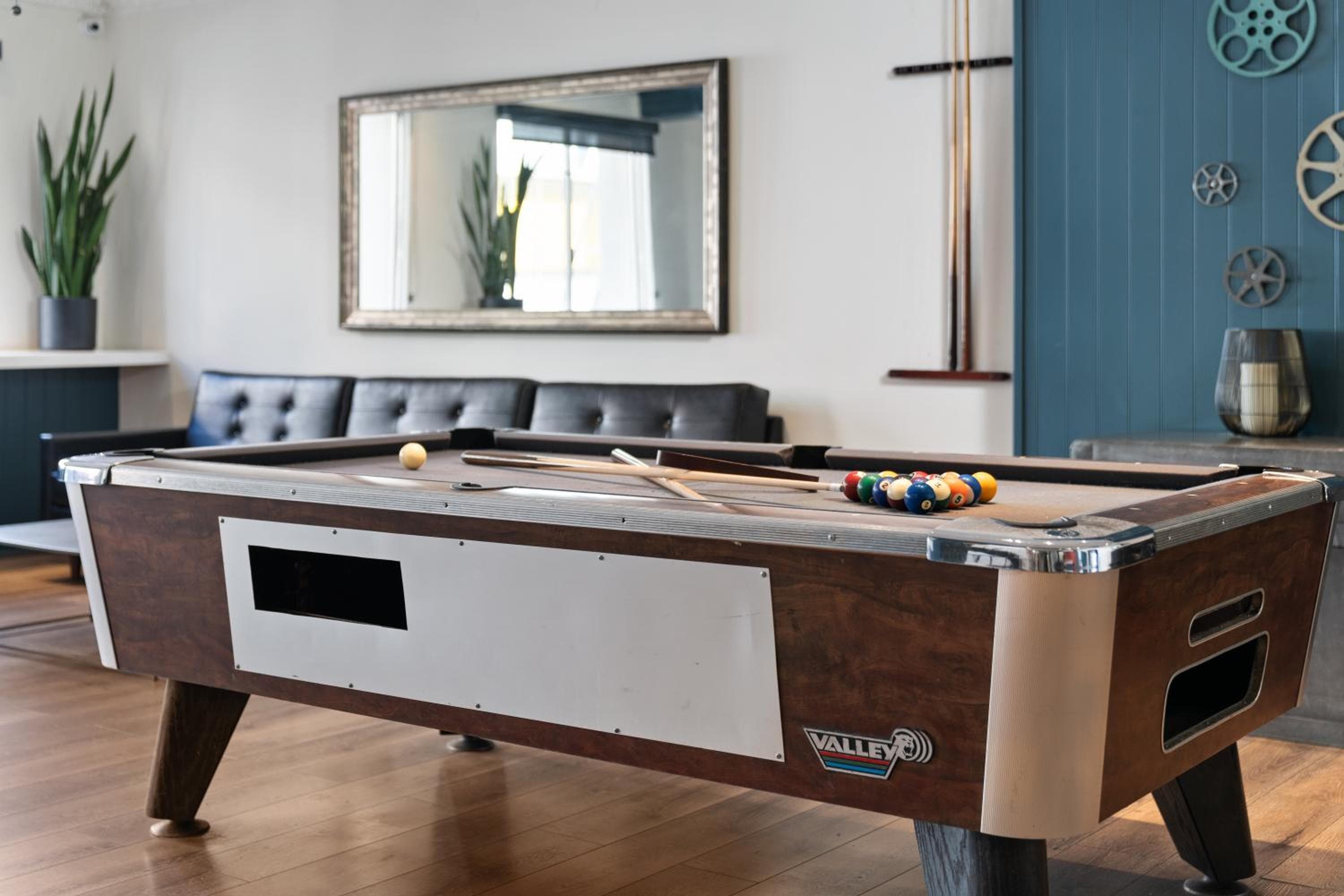 Samesun Hollywood Hotel & Hostel — 11