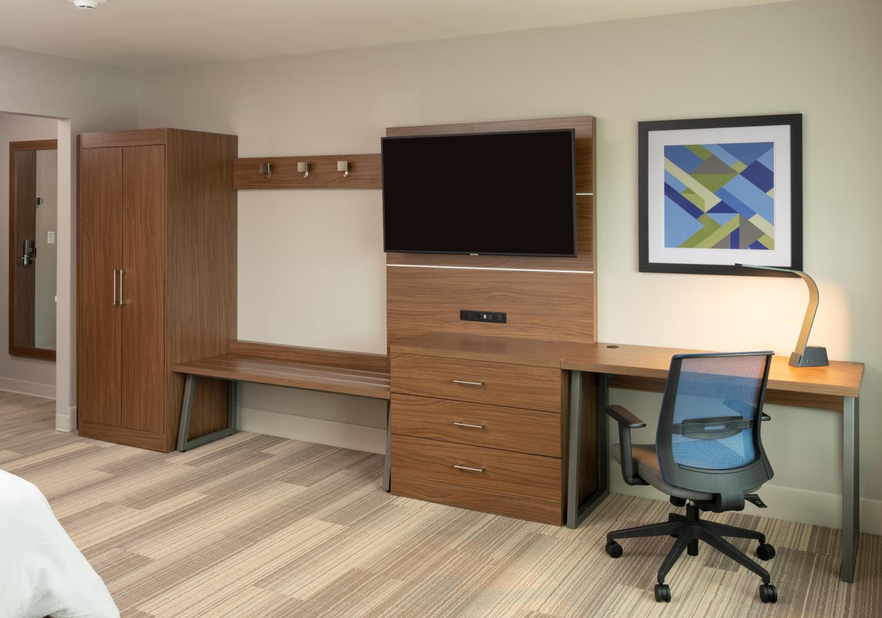 Holiday Inn Express Doral Miami by IHG — 3