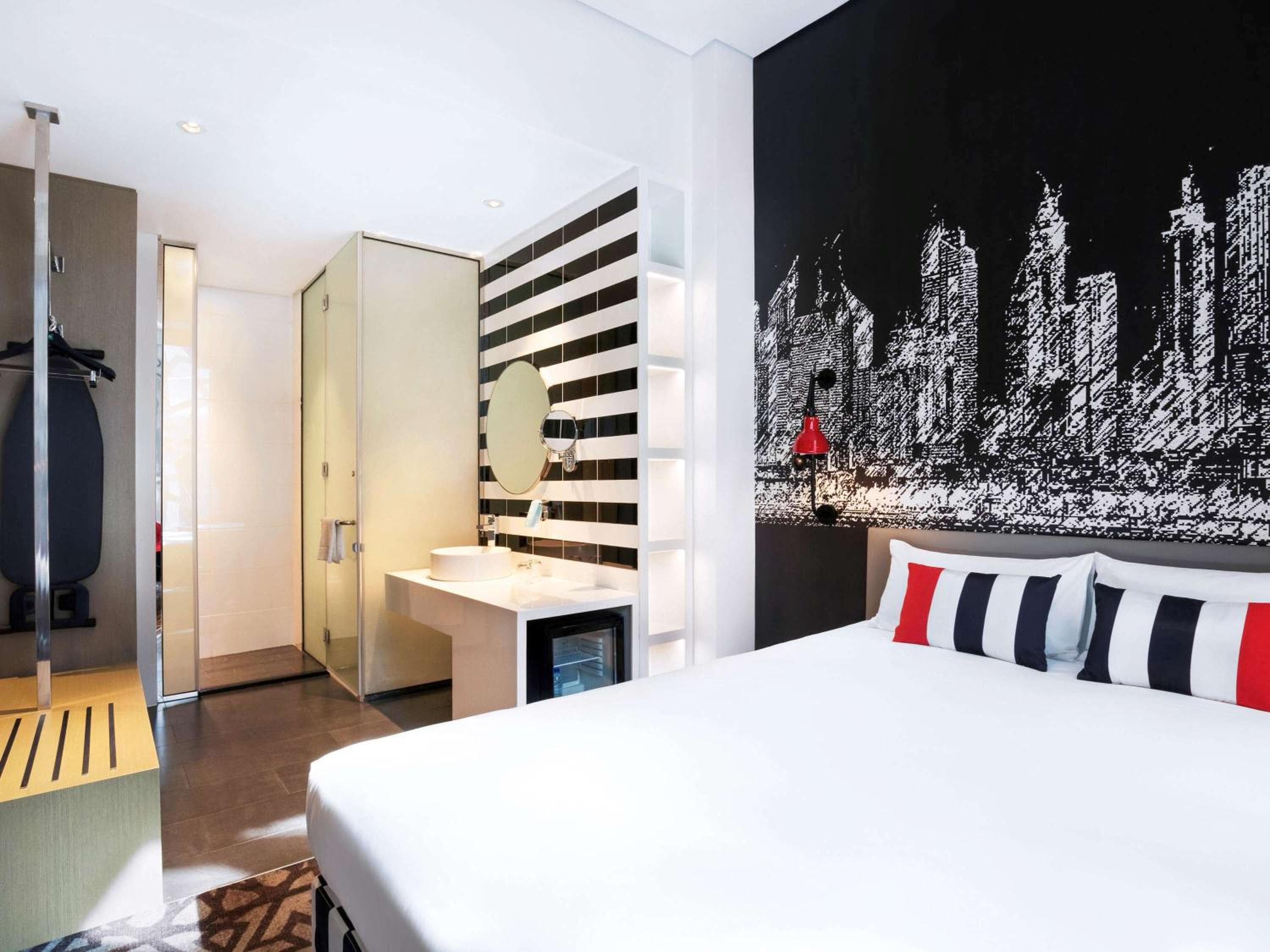 ibis Styles Dubai Airport Hotel — 11