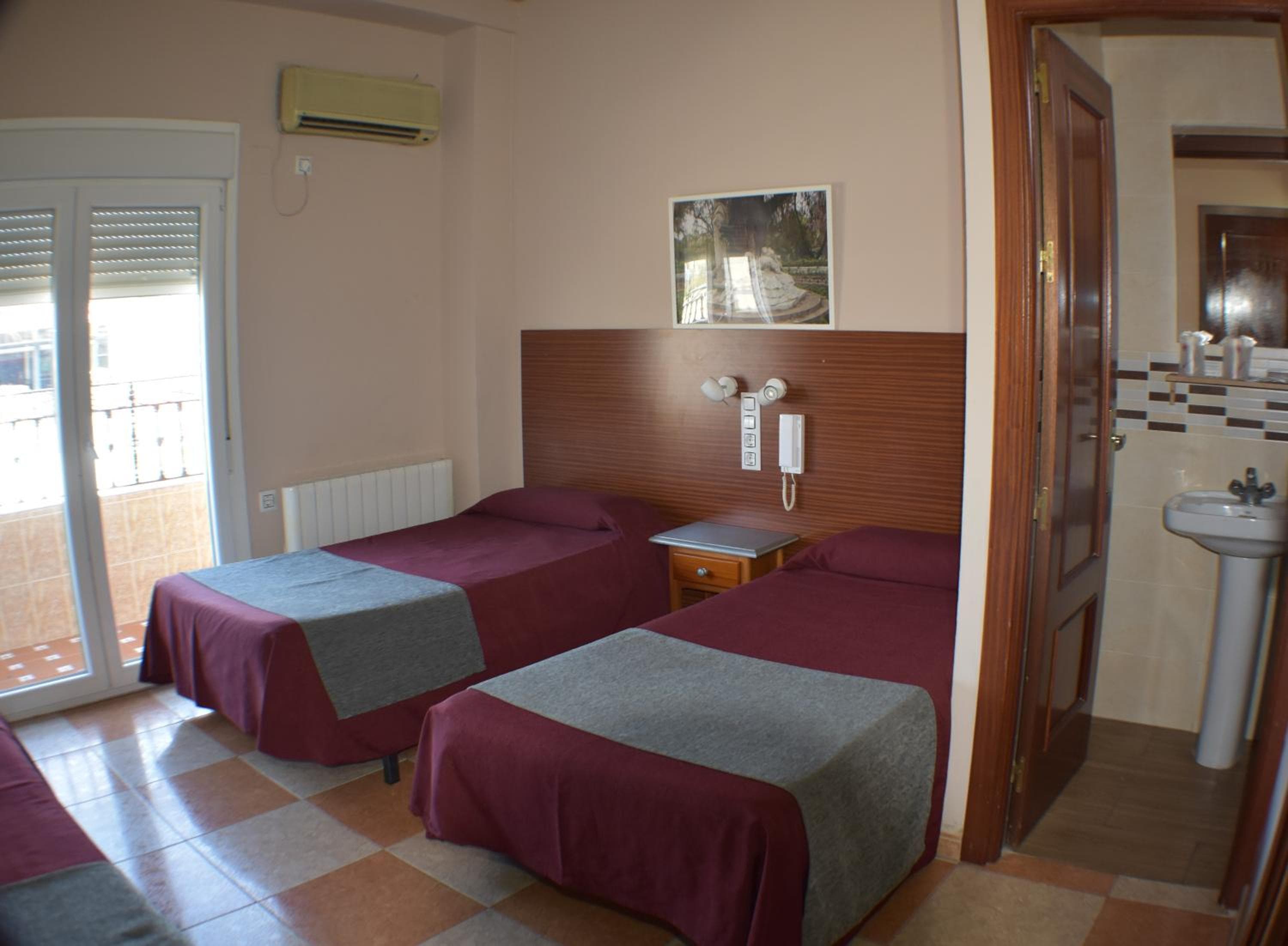 Hostal Alamare — 25