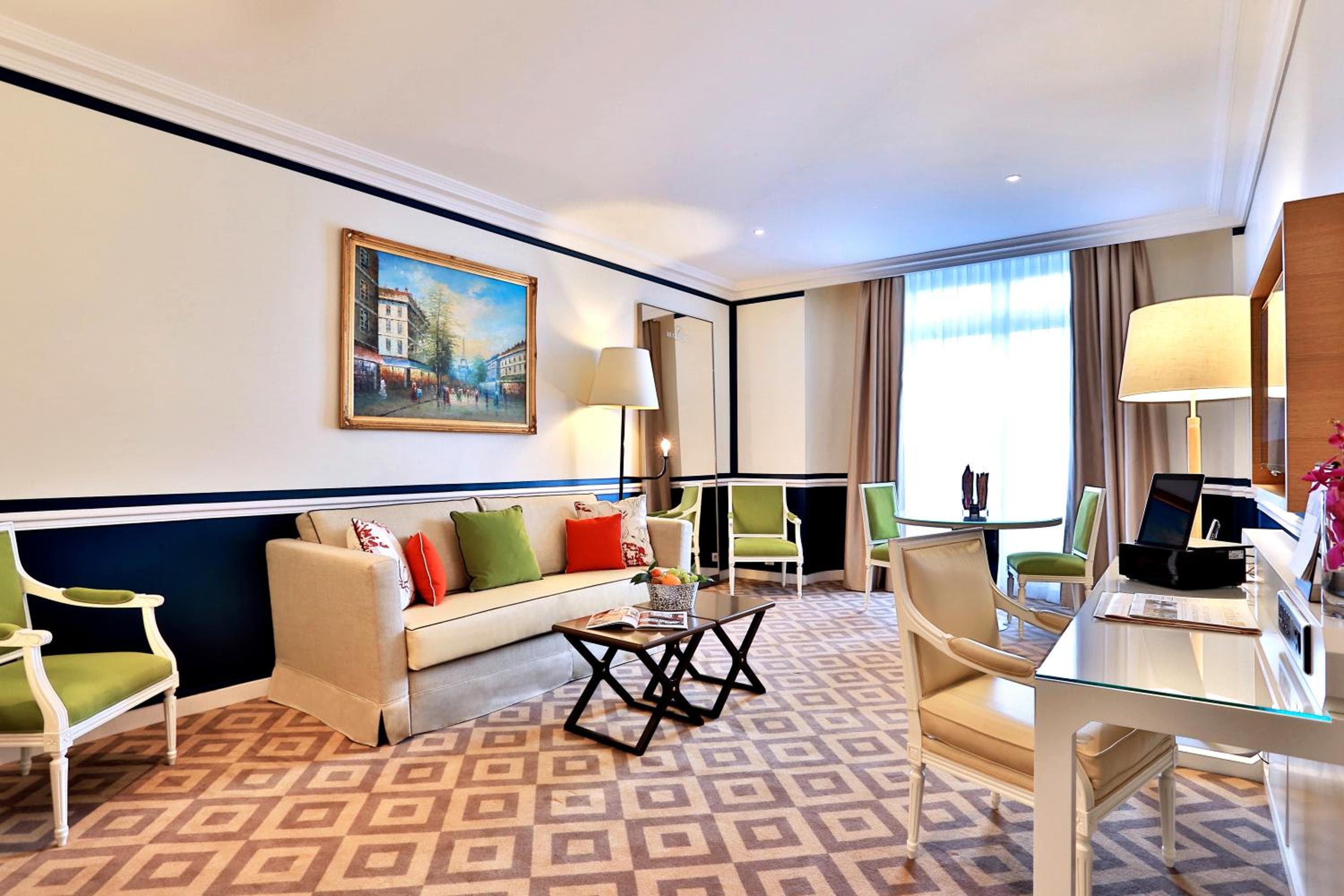 Fraser Suites Le Claridge Champs-Elysées — 18