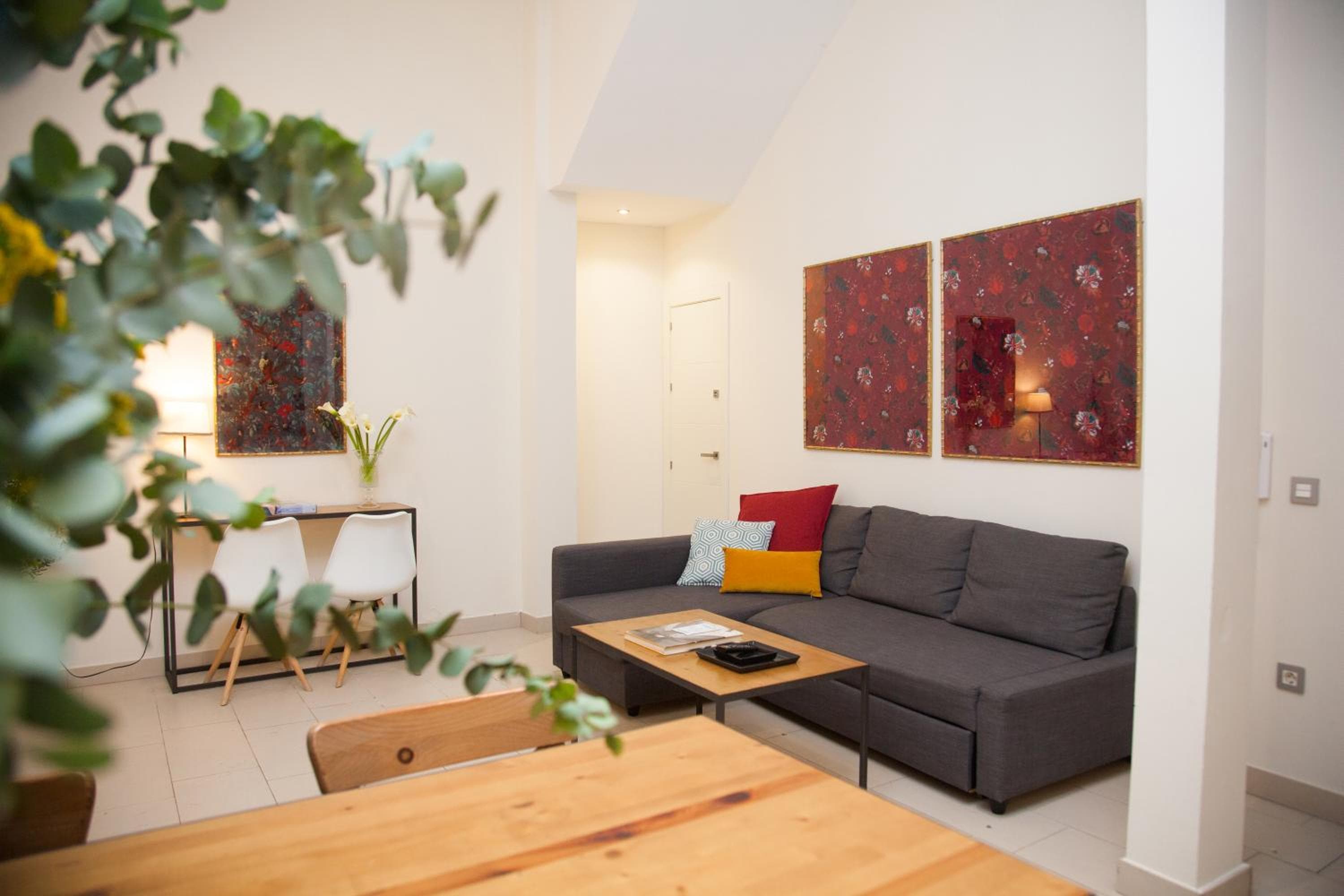 Guzman El Bueno Suites — 17