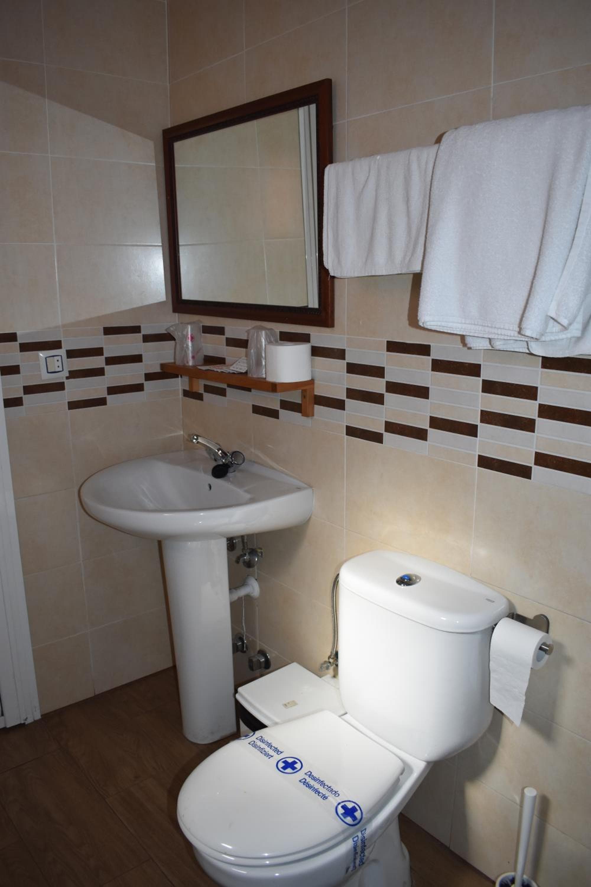 Hostal Alamare — 7