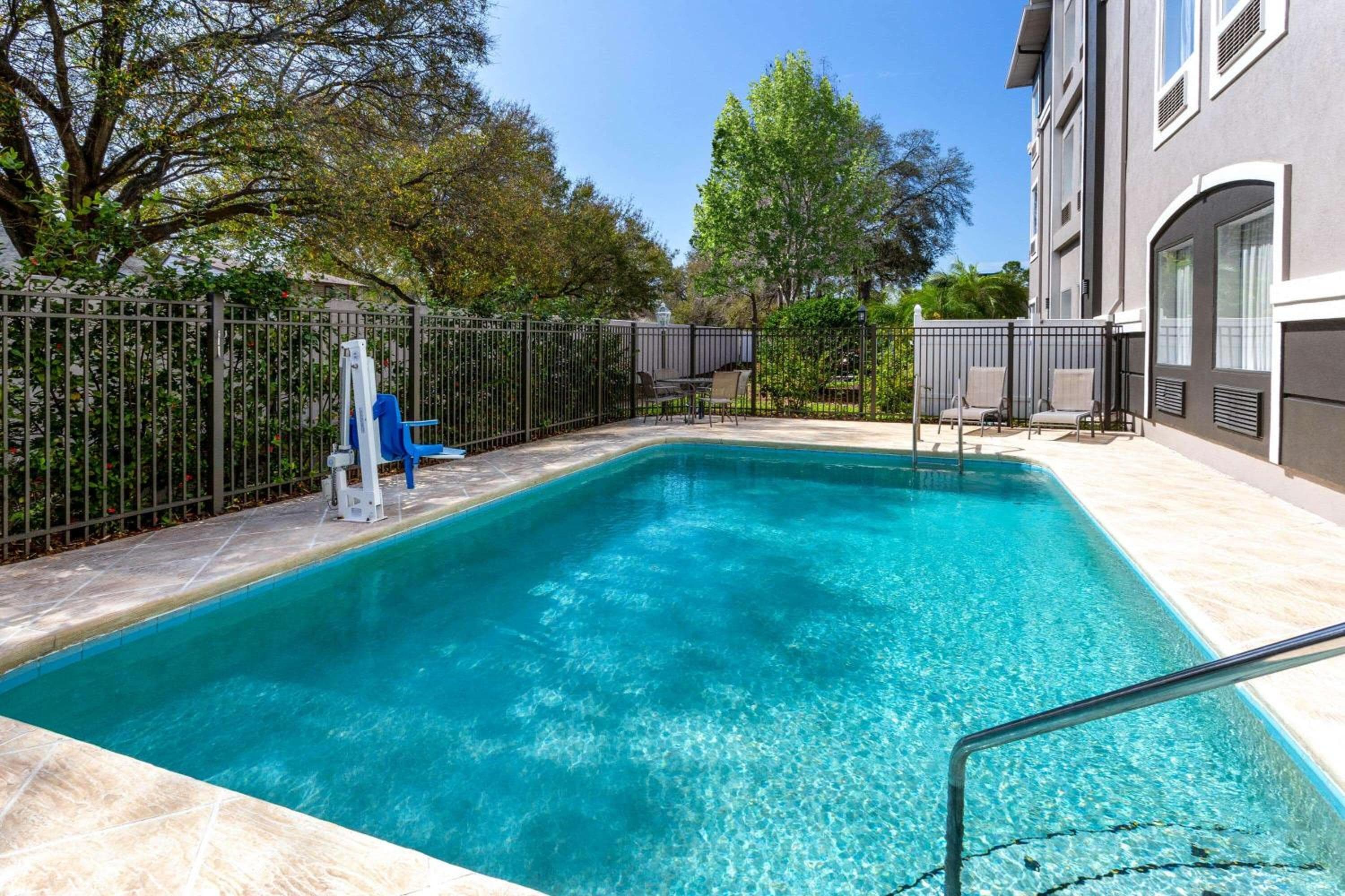 La Quinta by Wyndham Tampa Bay Area-Tampa South — 2