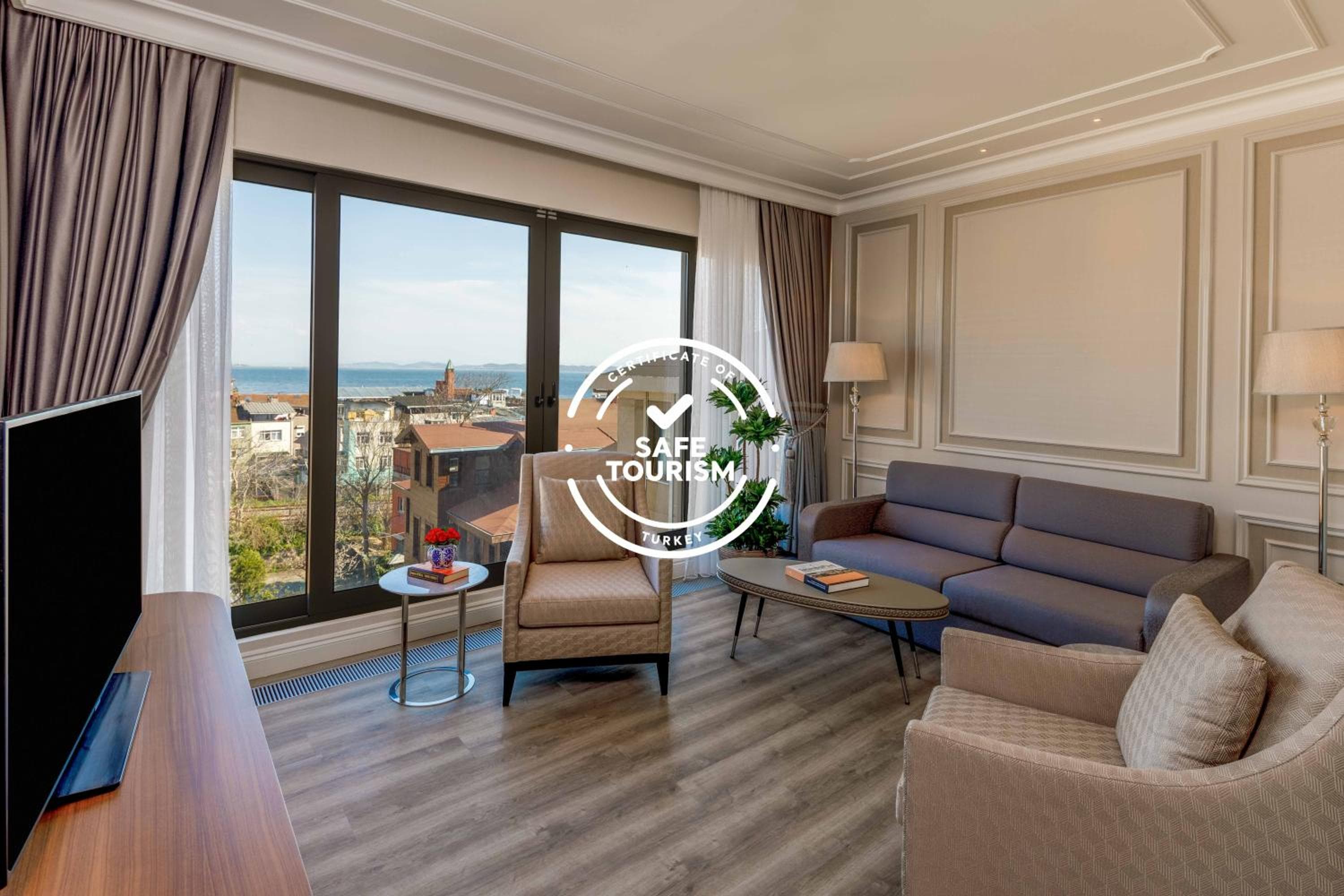 Amiral Palace Hotel Boutique Class — 3
