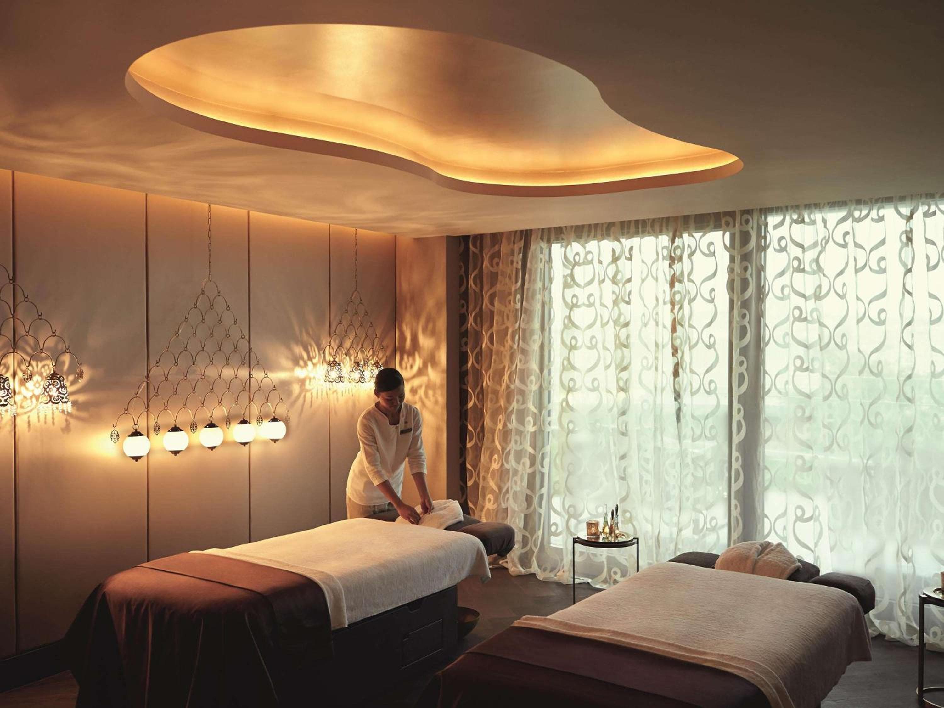 Raffles Istanbul — 12