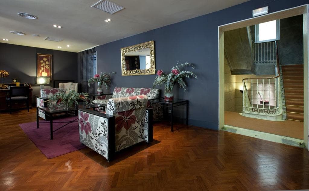 Hotel Moderno Puerta del Sol — 8