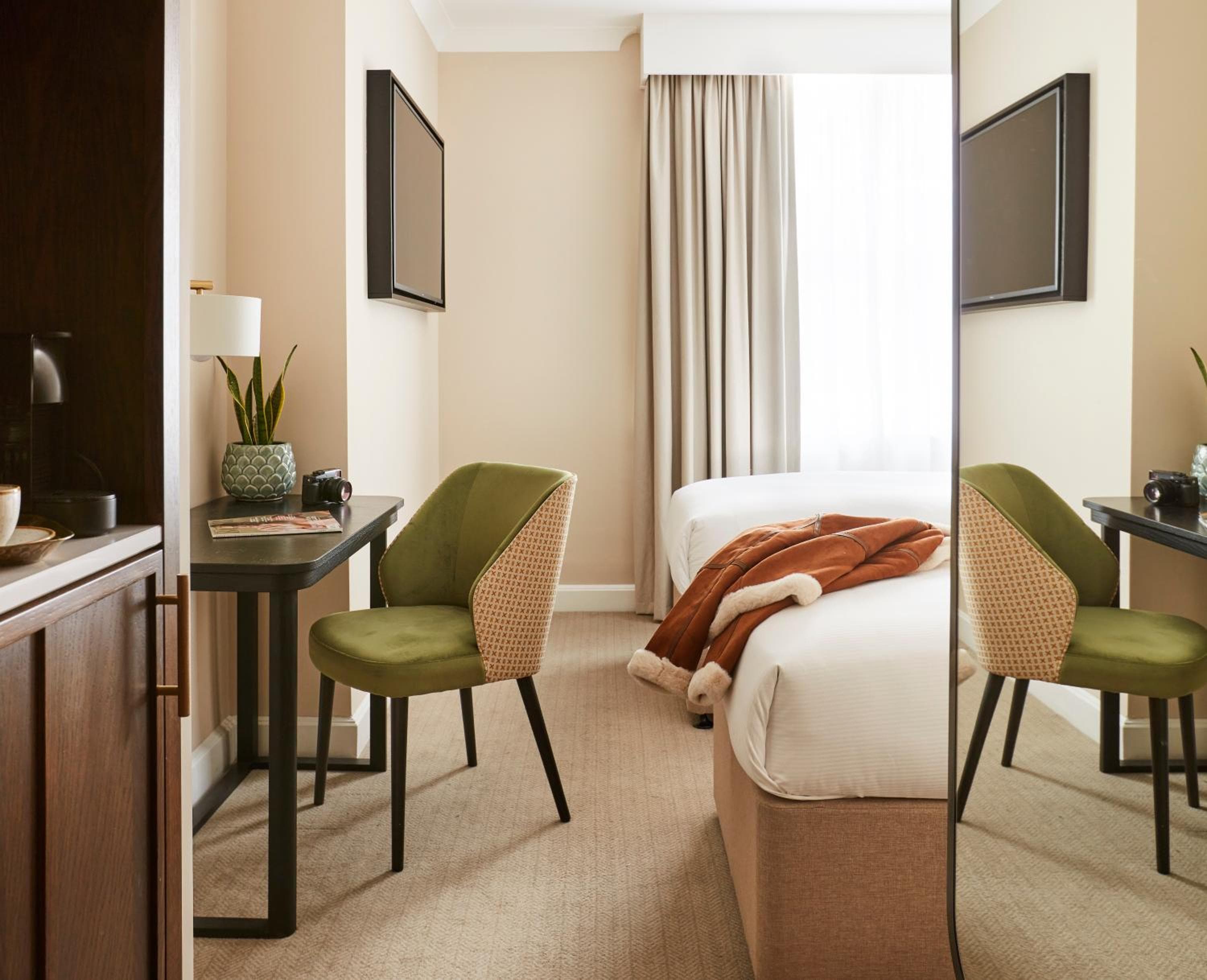 The Clermont London, Victoria hotel, 101 Buckingham Palace Road, London, United Kingdom — photo 5