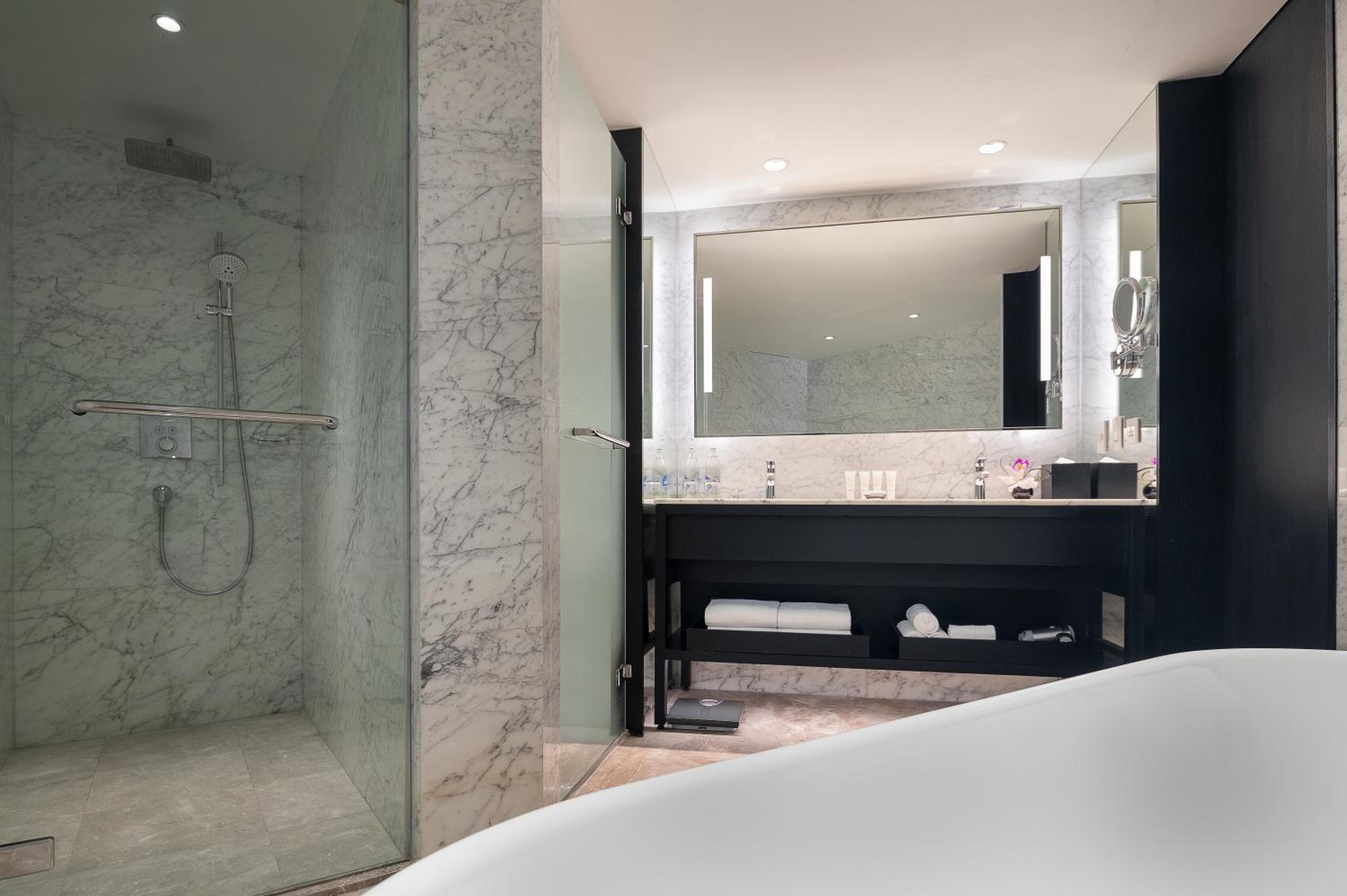Crowne Plaza Bangkok Lumpini Park, un hotel IHG — 17