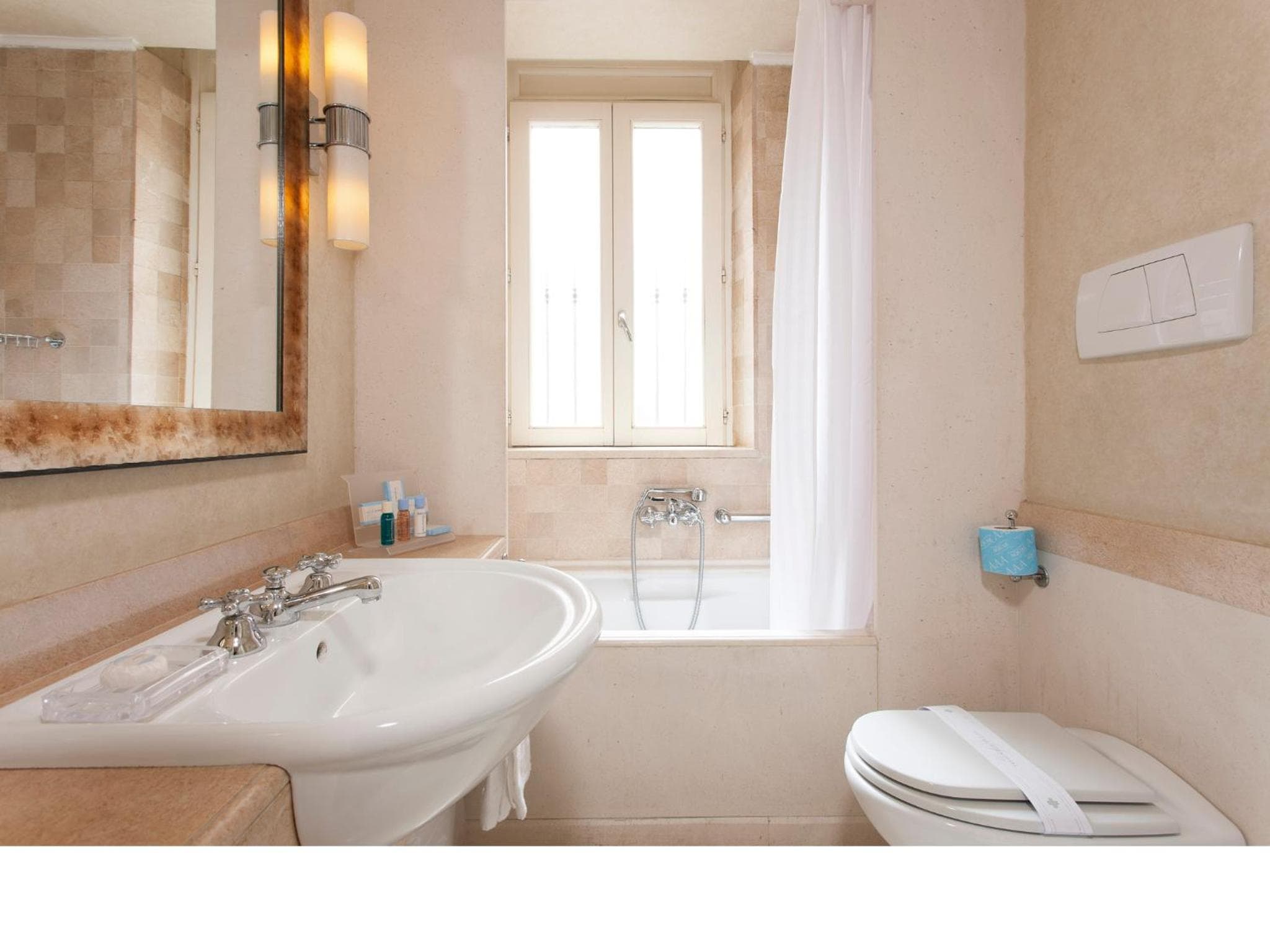 Stendhal Hotel — 21