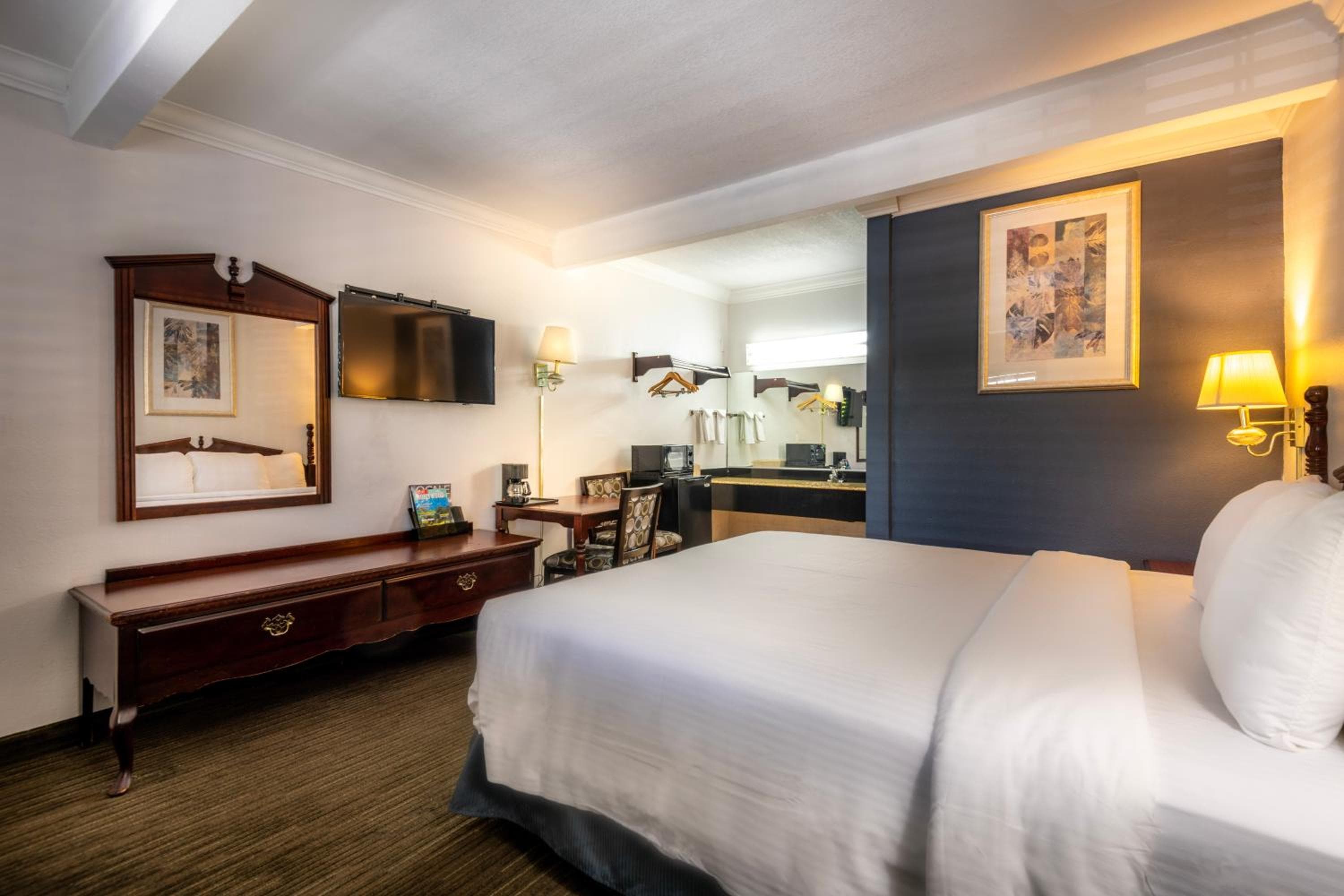 Hotel H-Wood — 18