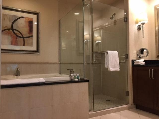 MGM Signature Condo Hotel by Owner - No Resort Fee !! — 5