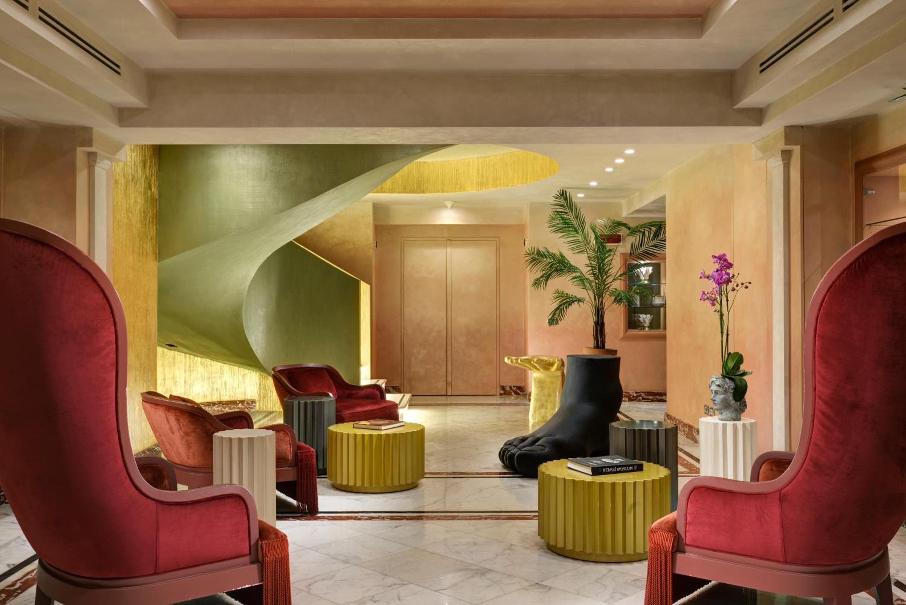 Leon's Place Hotel In Rome — 3