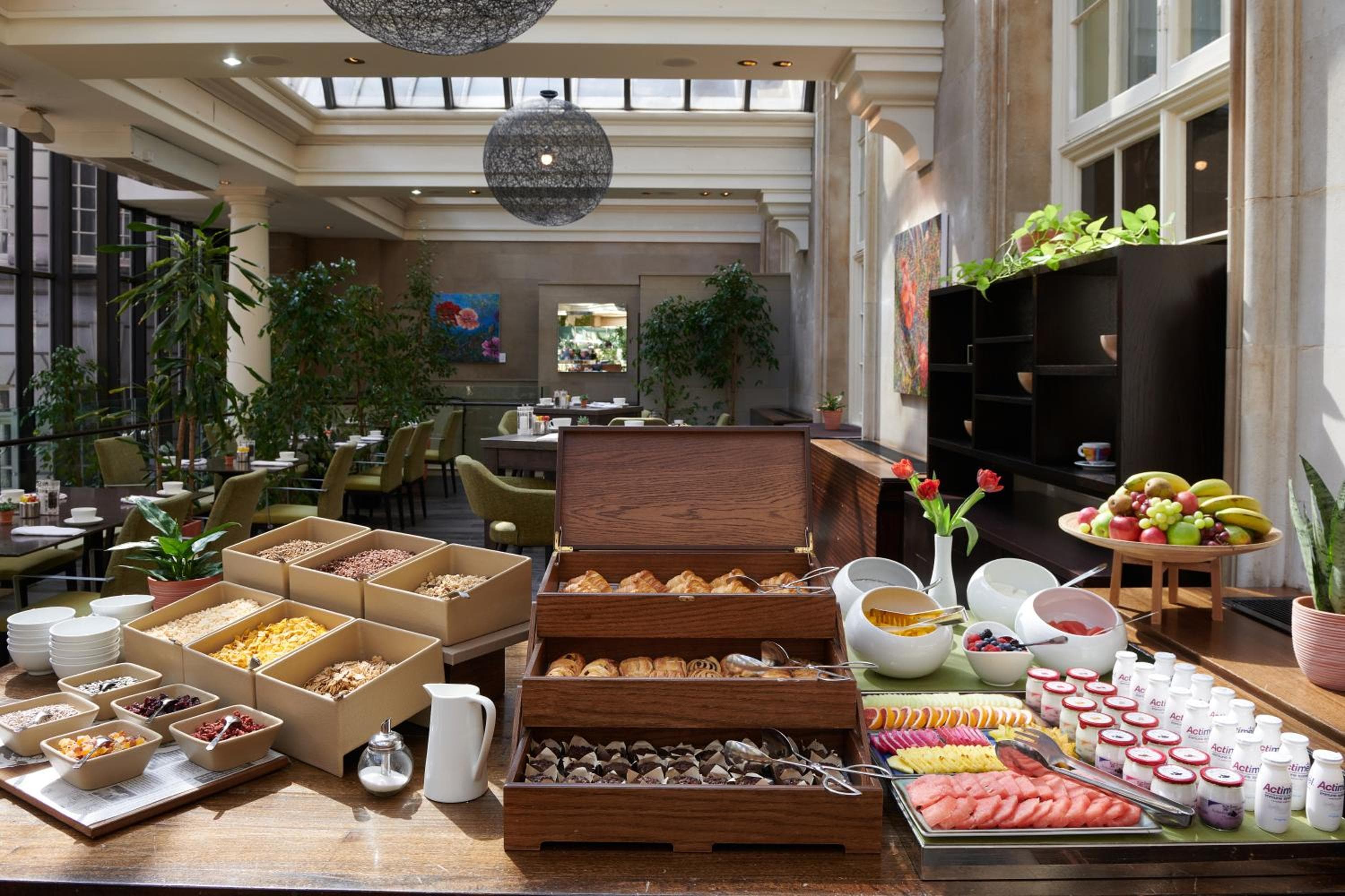 The Dilly hotel, 21 Piccadilly, London, United Kingdom — photo 43