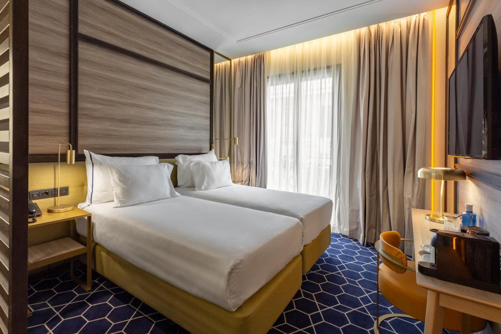Pestana CR7 Gran Vía Madrid — 4