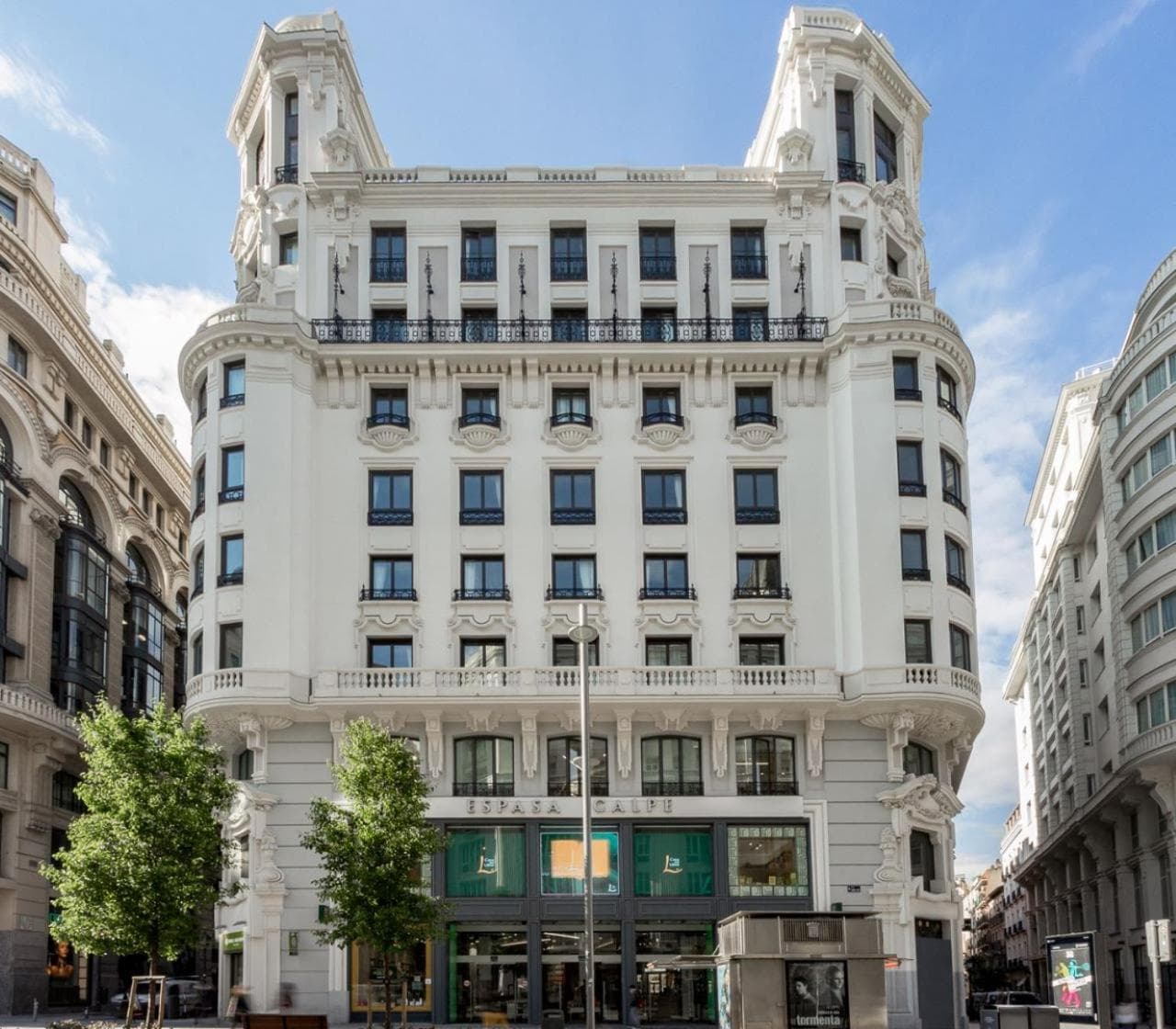 Pestana CR7 Gran Vía Madrid — 3