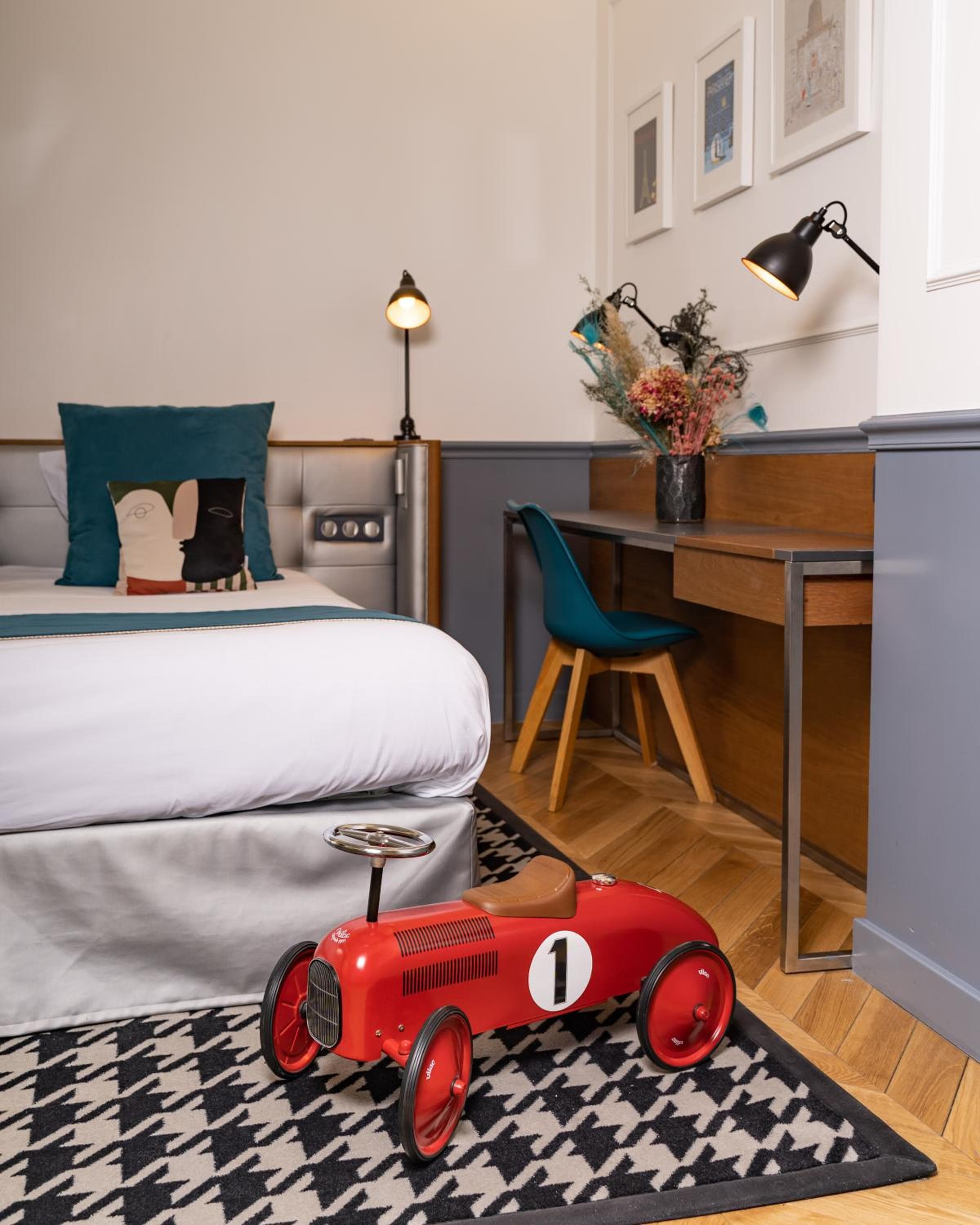 Hotel Petit Lafayette — 5