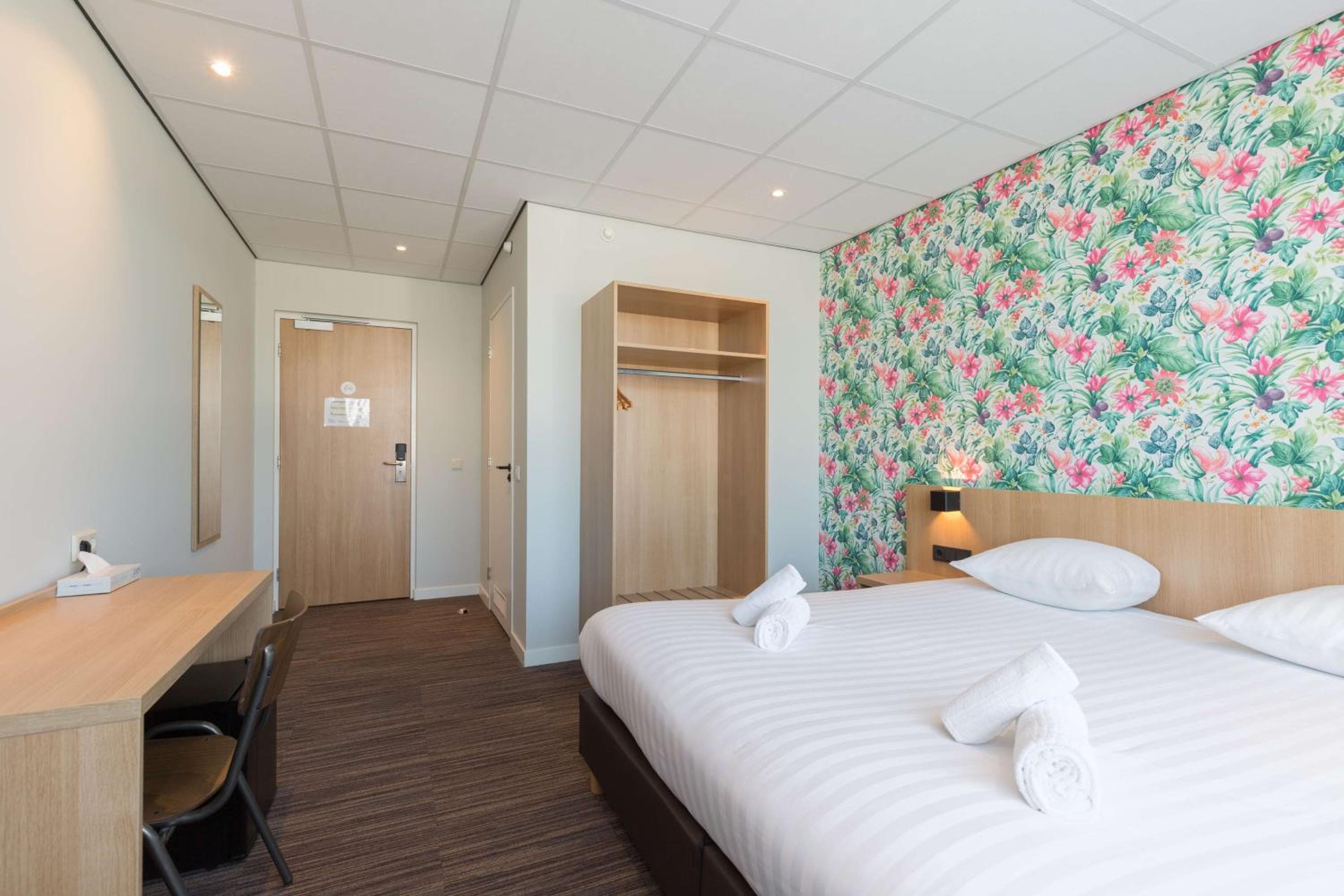 Best Western Amsterdam — 23