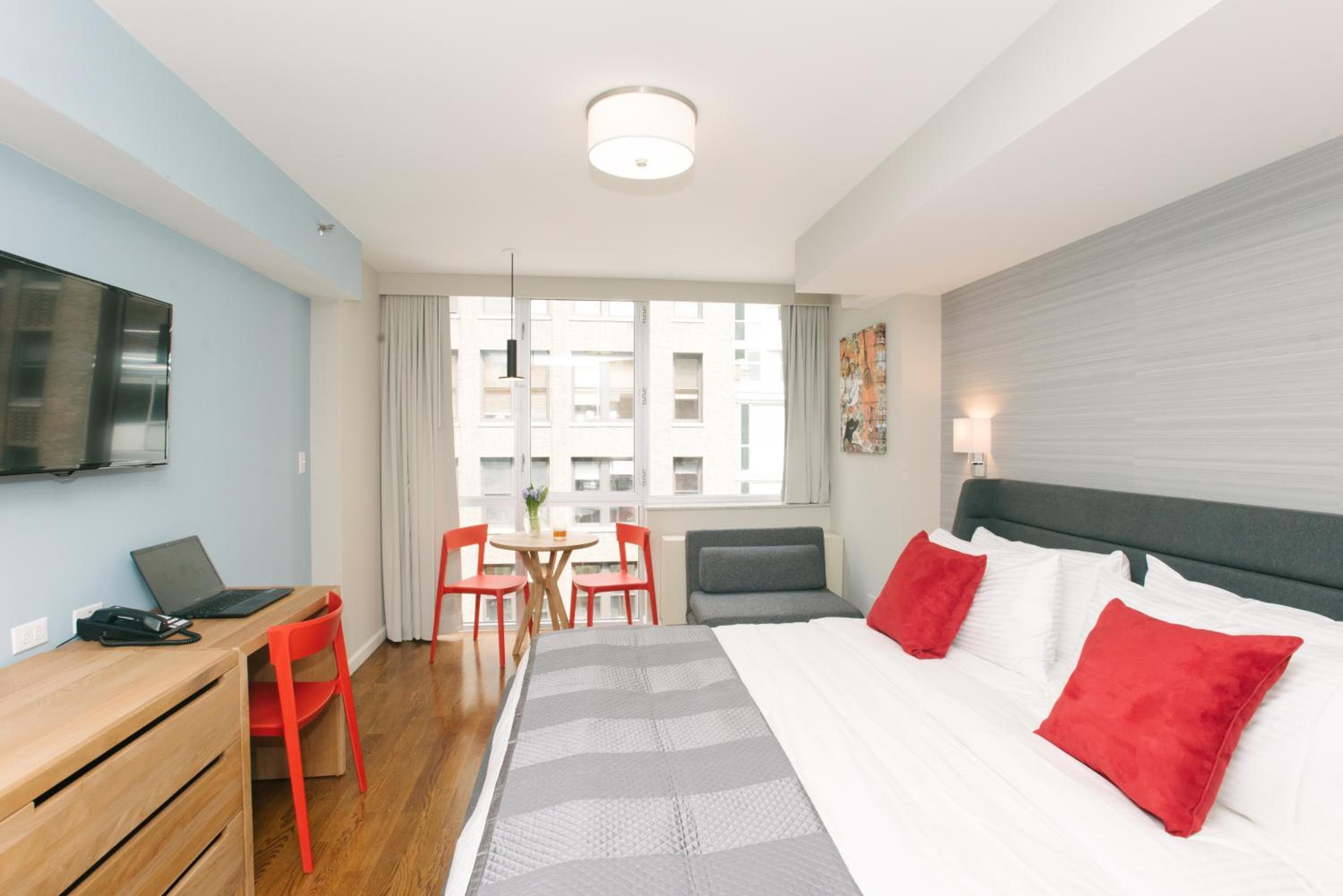 Albergo 32 32 — 22