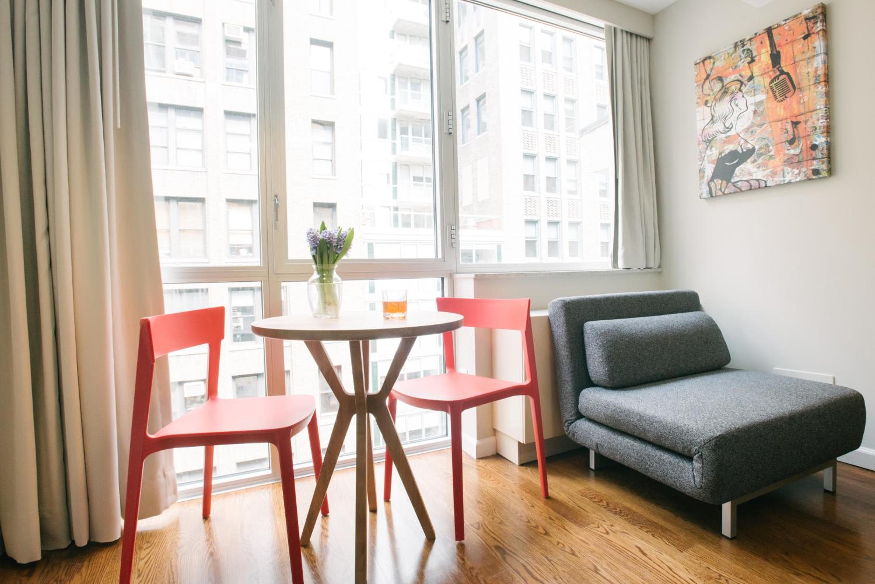 Albergo 32 32 — 24