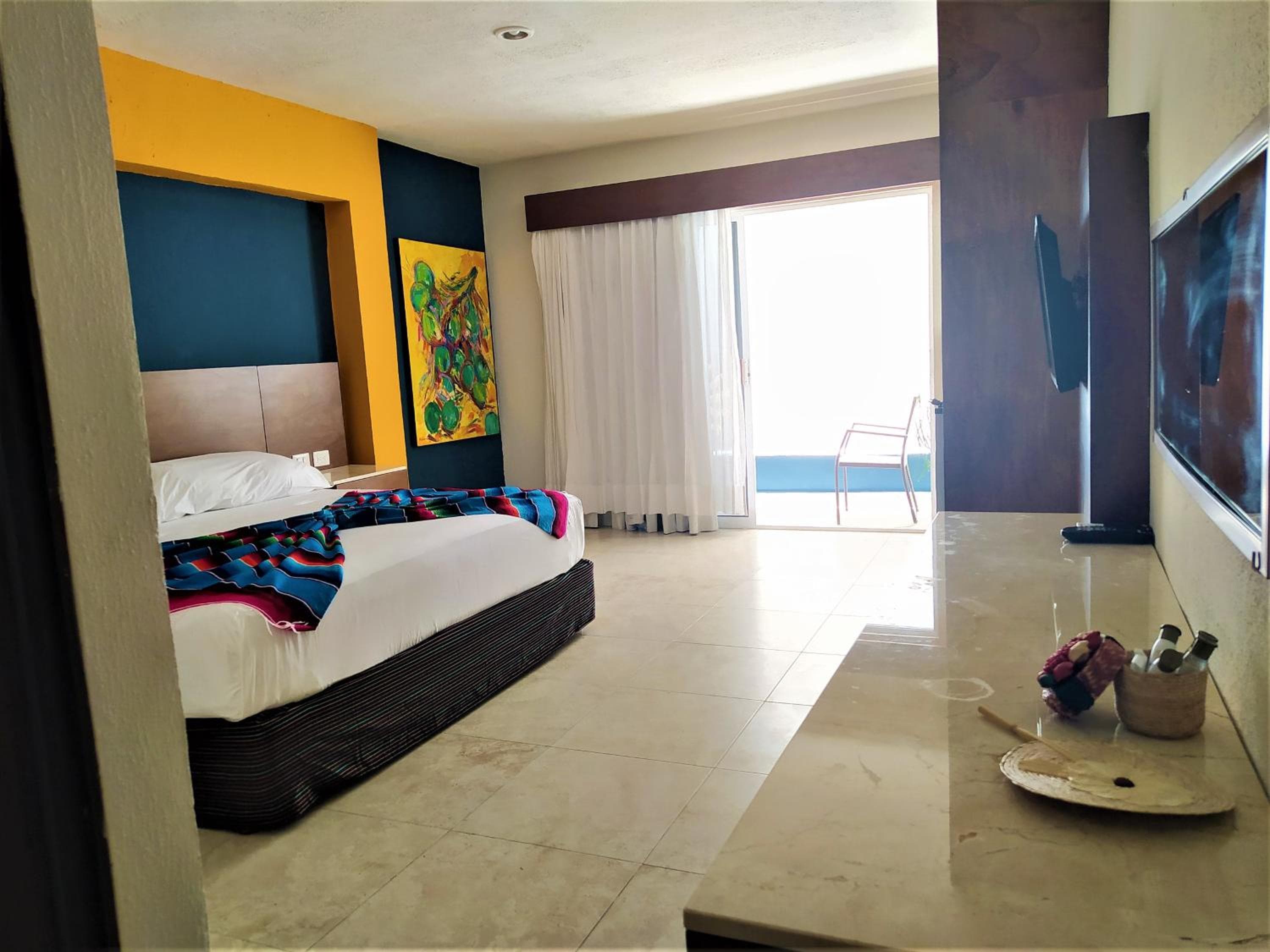 Hotel Mariachi by Kavia 5th Av — 28
