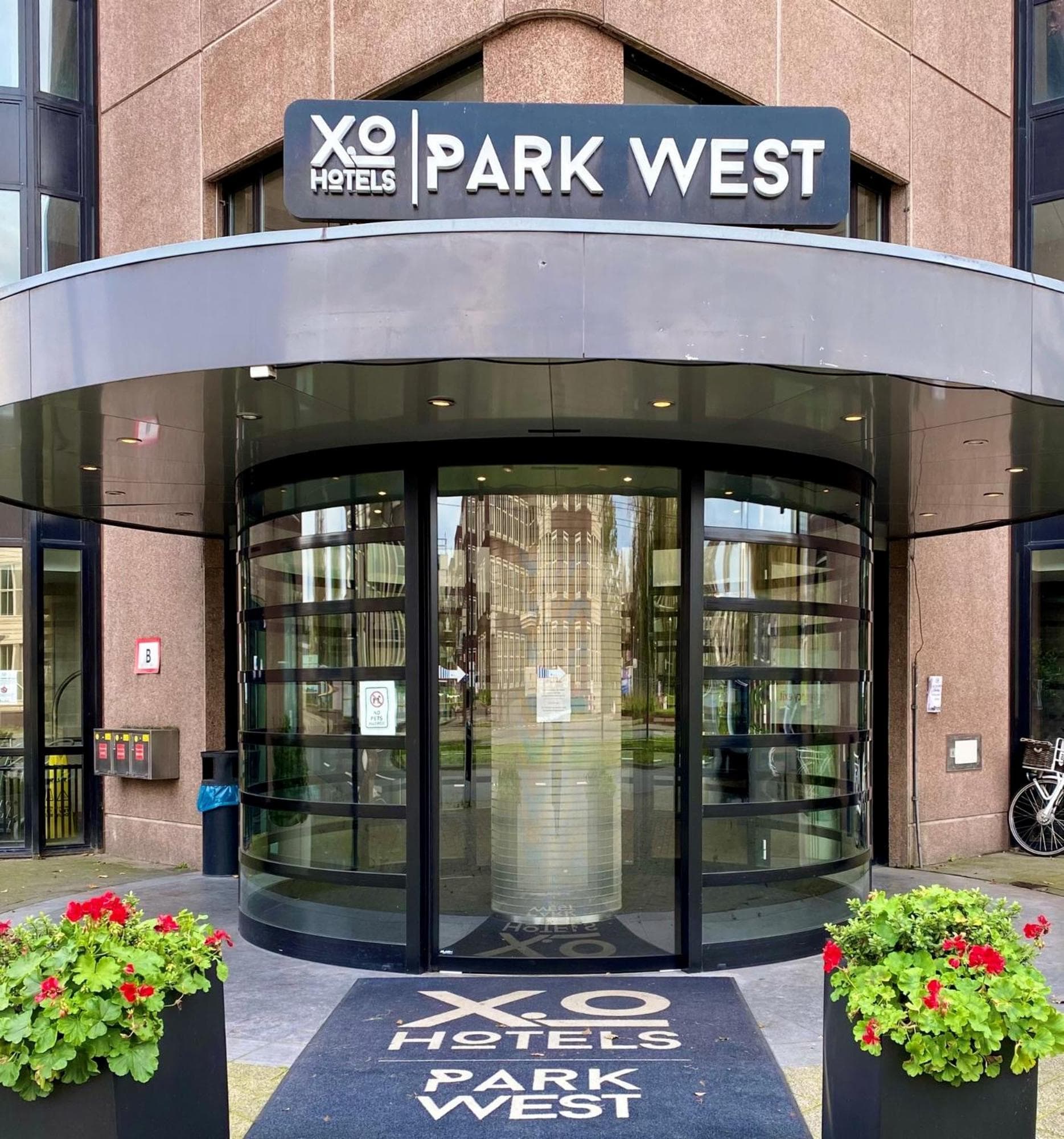 XO Hotels Park West — 2