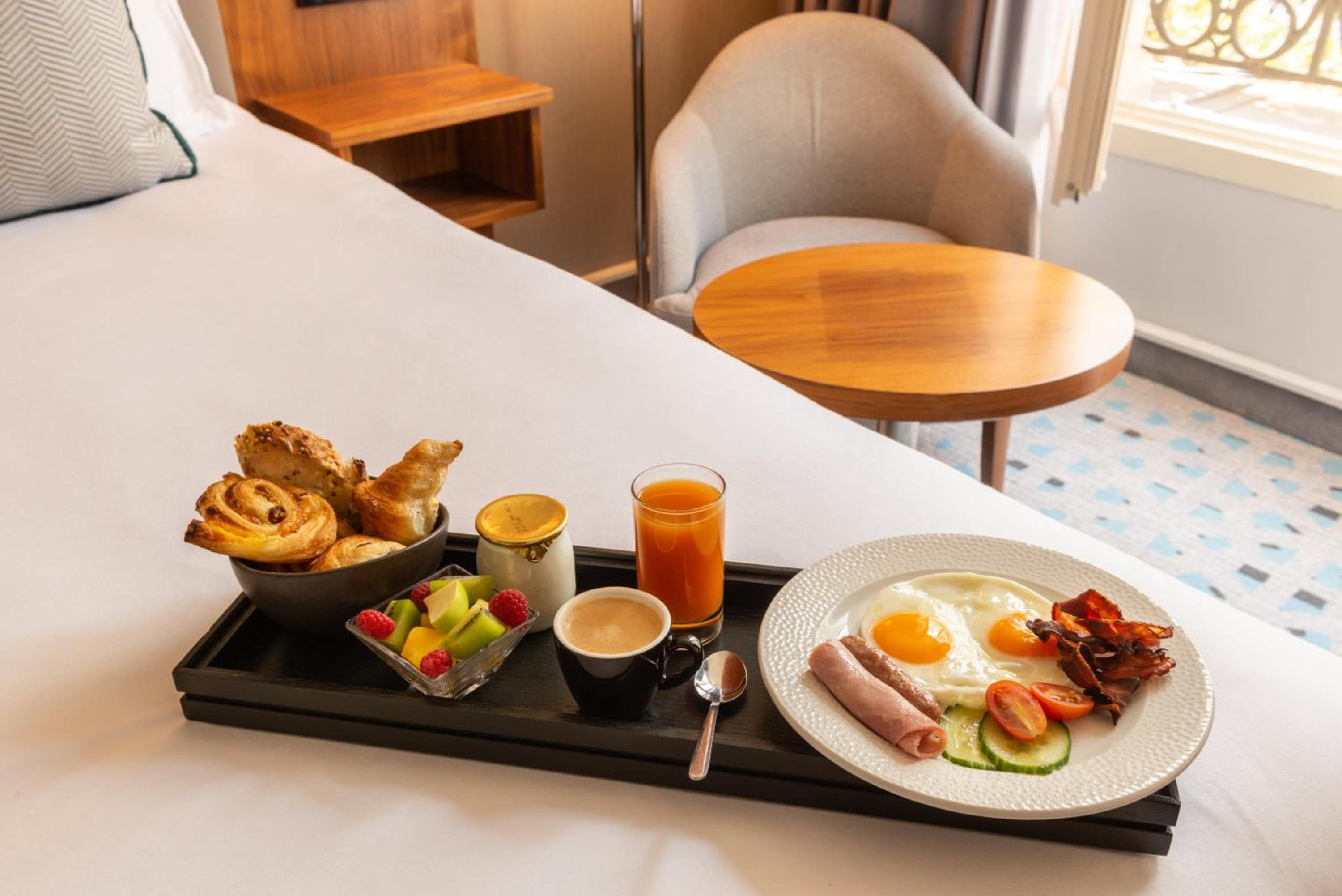Crowne Plaza Paris République, un hotel IHG — 2