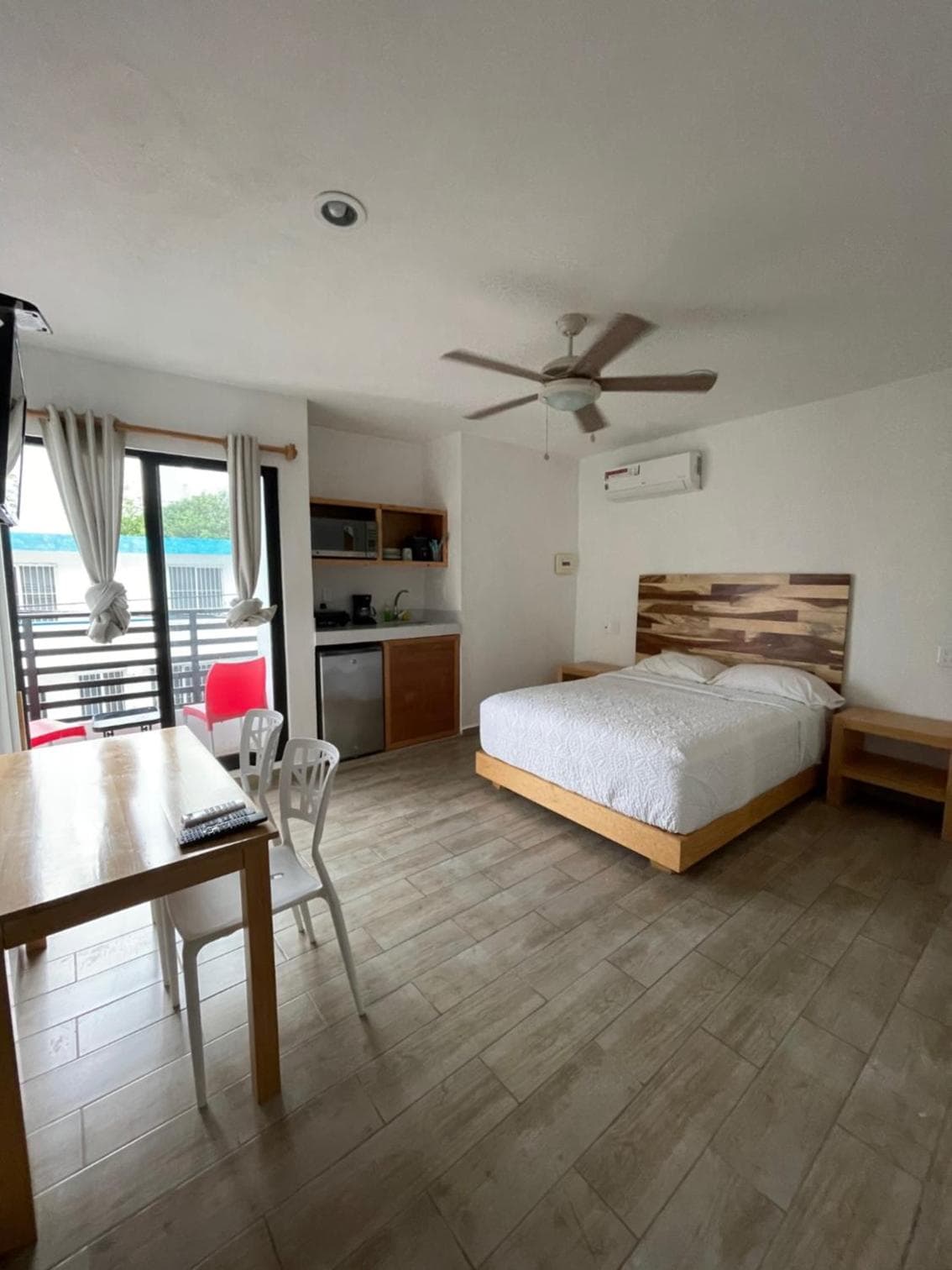 SuitesMB — 7