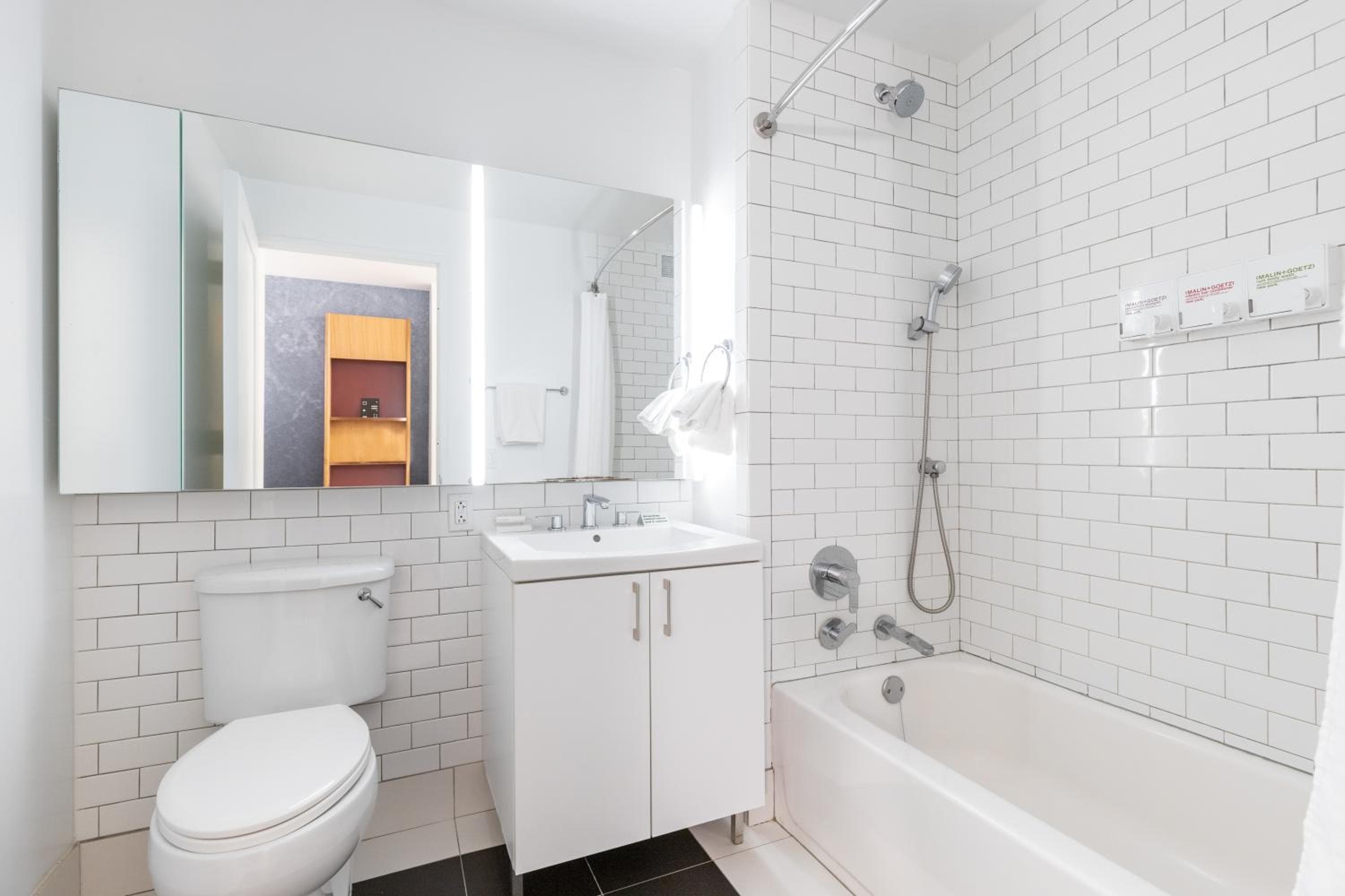 Mint House 70 Pine by Kasa — 19