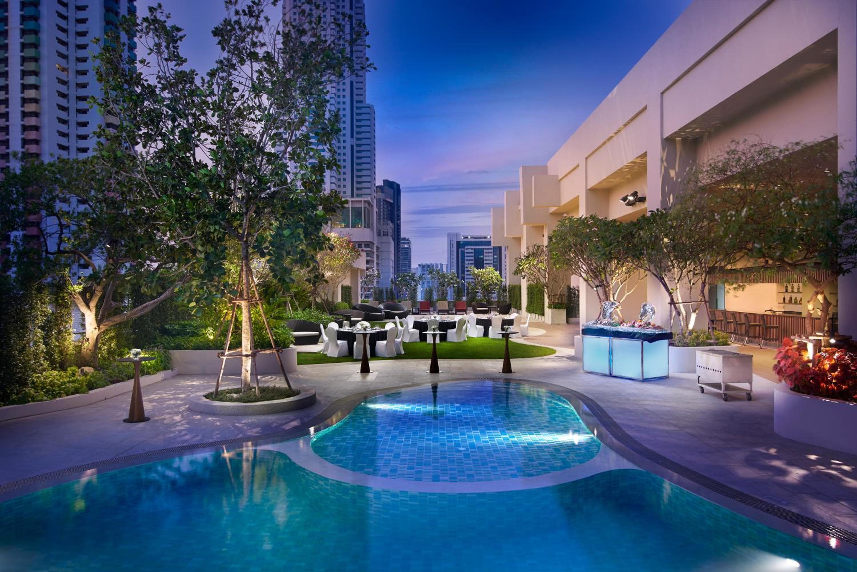 Amari Bangkok — 28