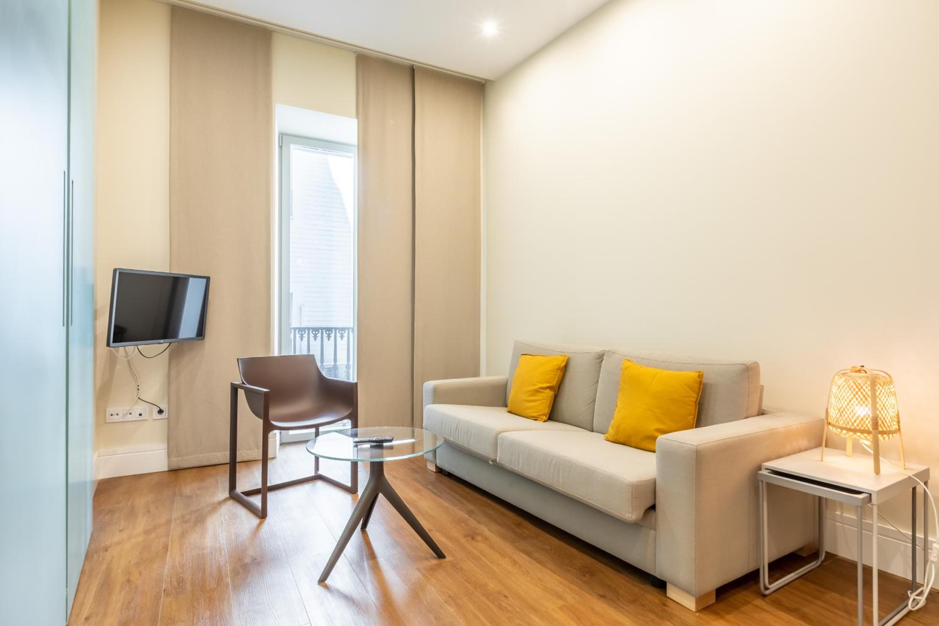 Kayser Premium Suites — 23