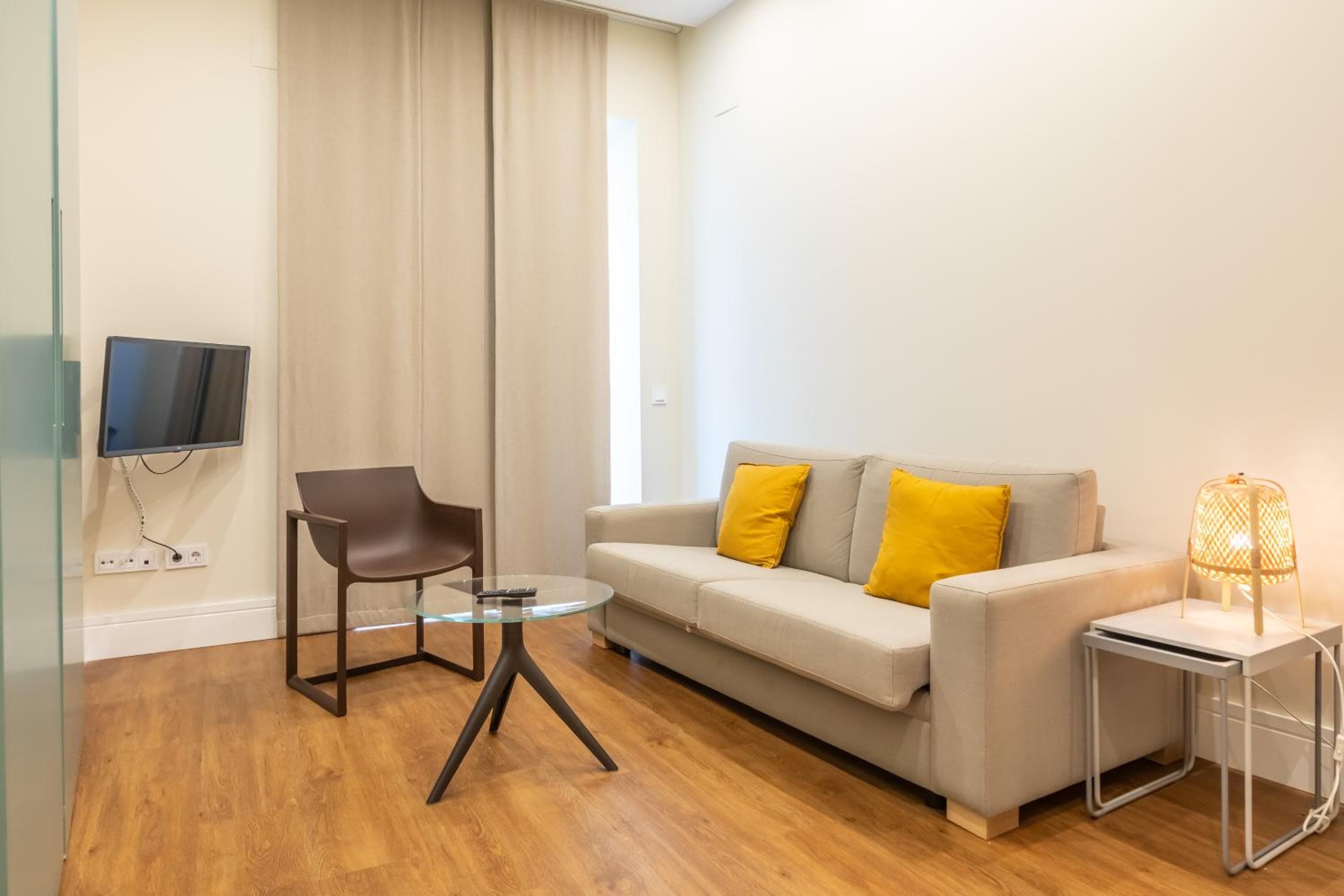 Kayser Premium Suites — 21