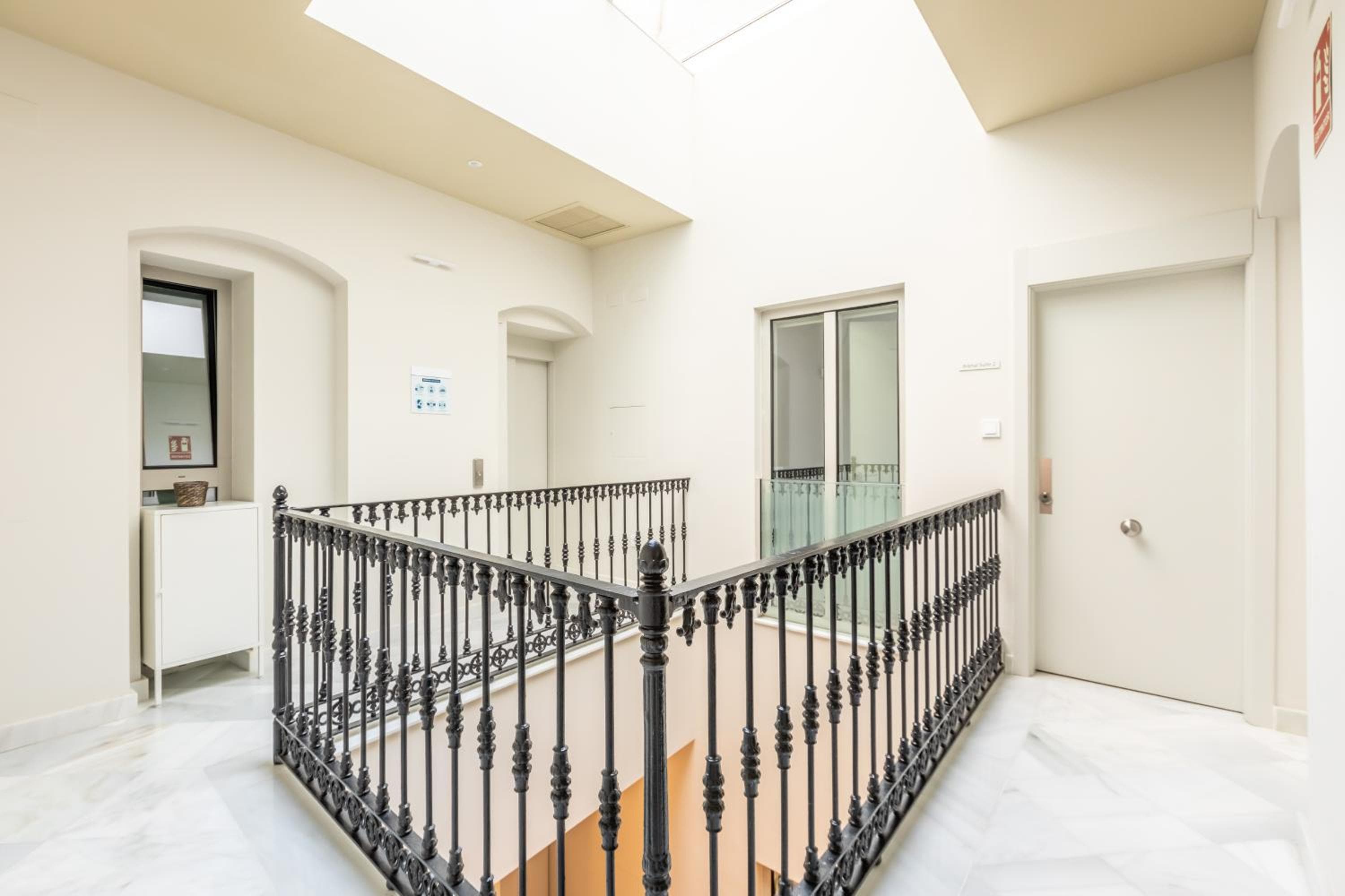 Kayser Premium Suites — 15