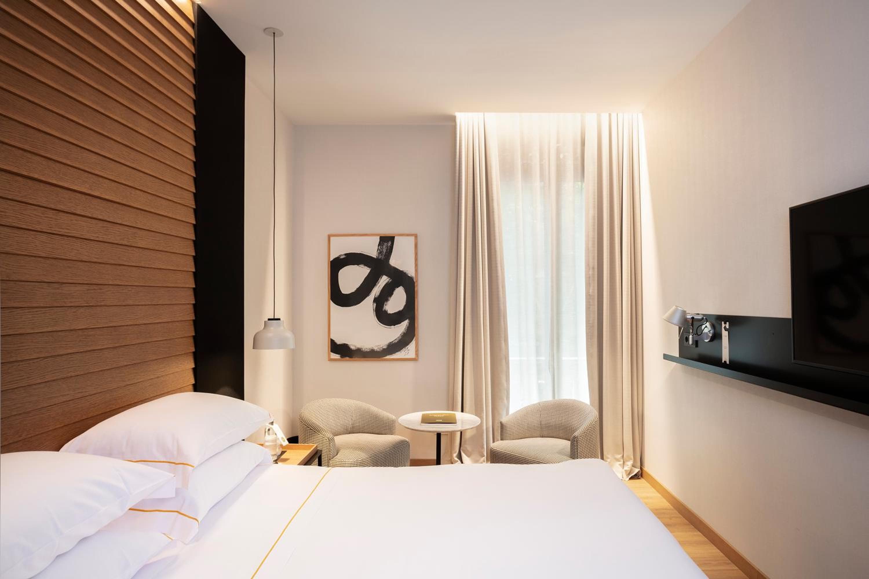 Casa Elliot de Bondia Hotel Group — 6