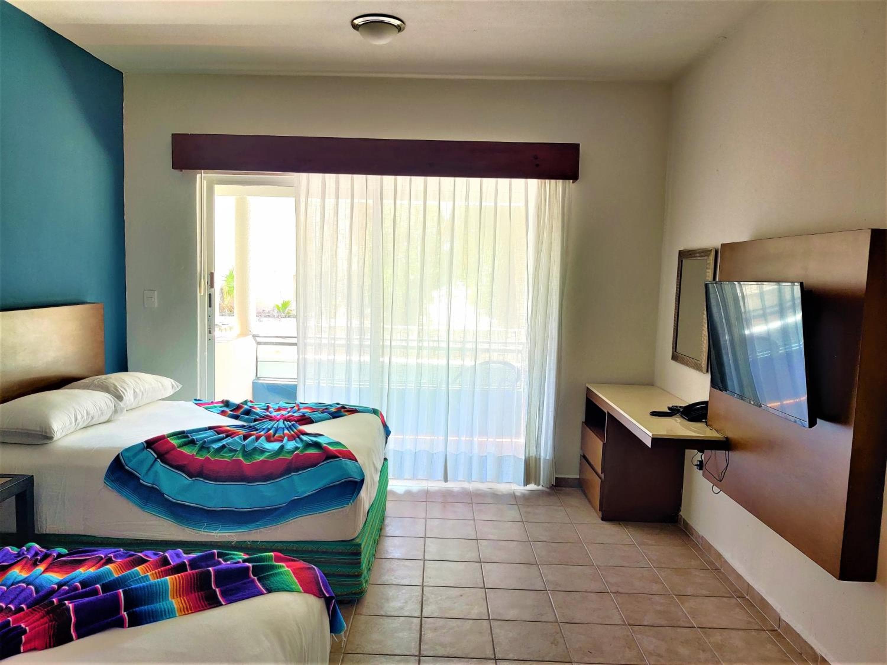 Hotel Mariachi by Kavia 5th Av — 25