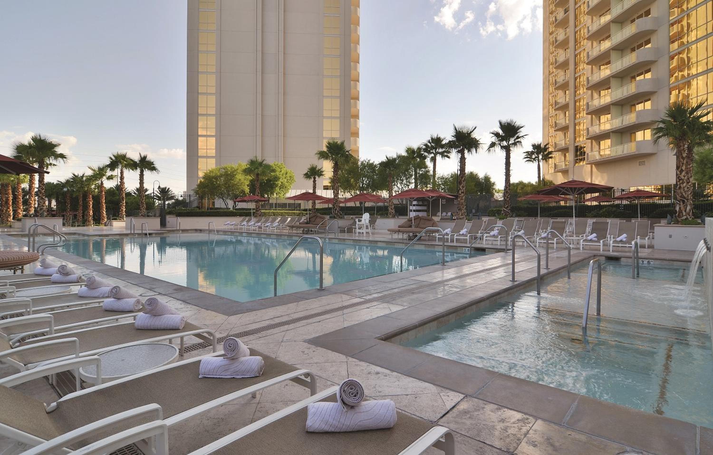 La firma en MGM Grand - Todas las suites — 25