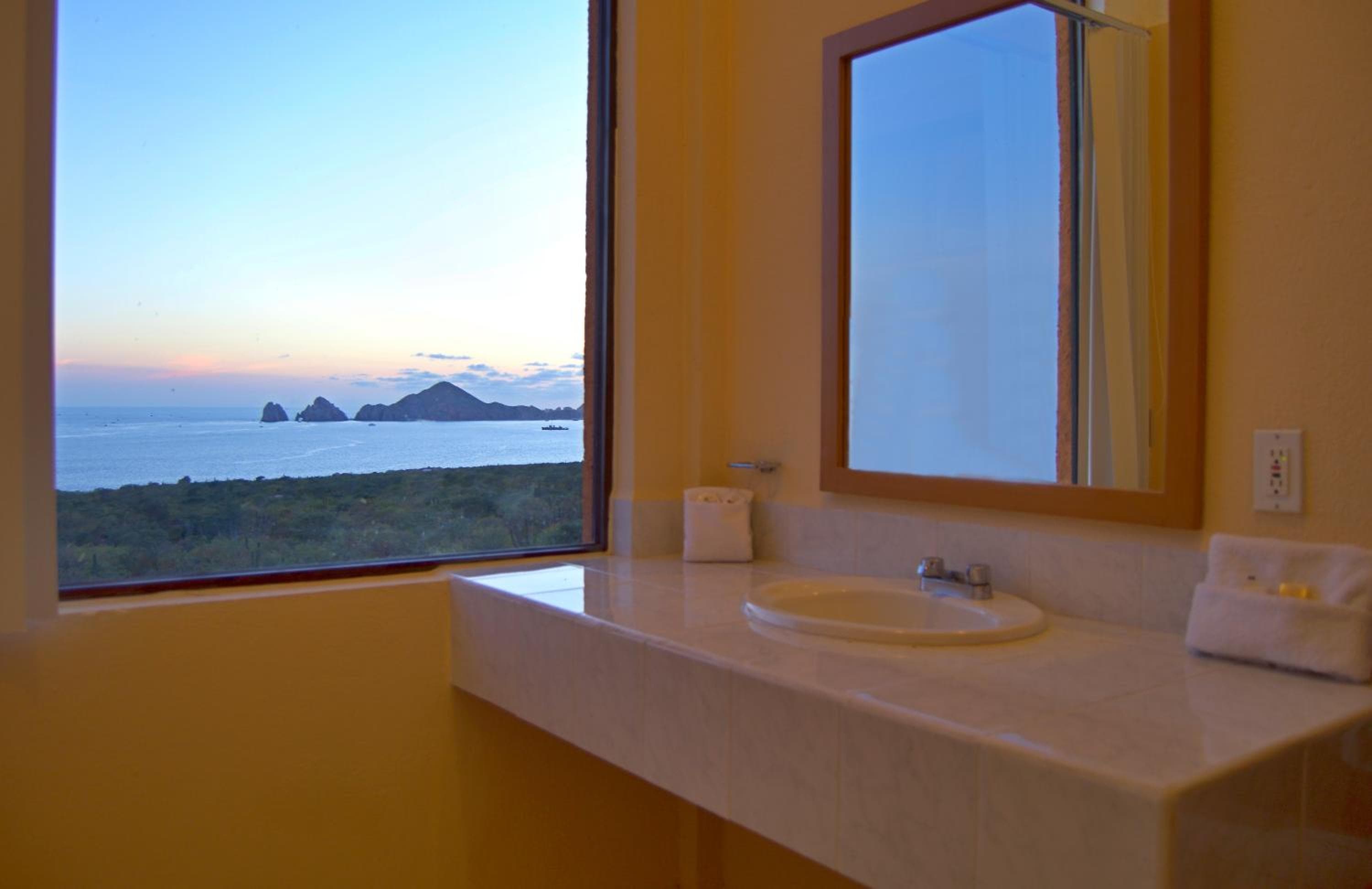 Sunrock Hotel & Suites — 13