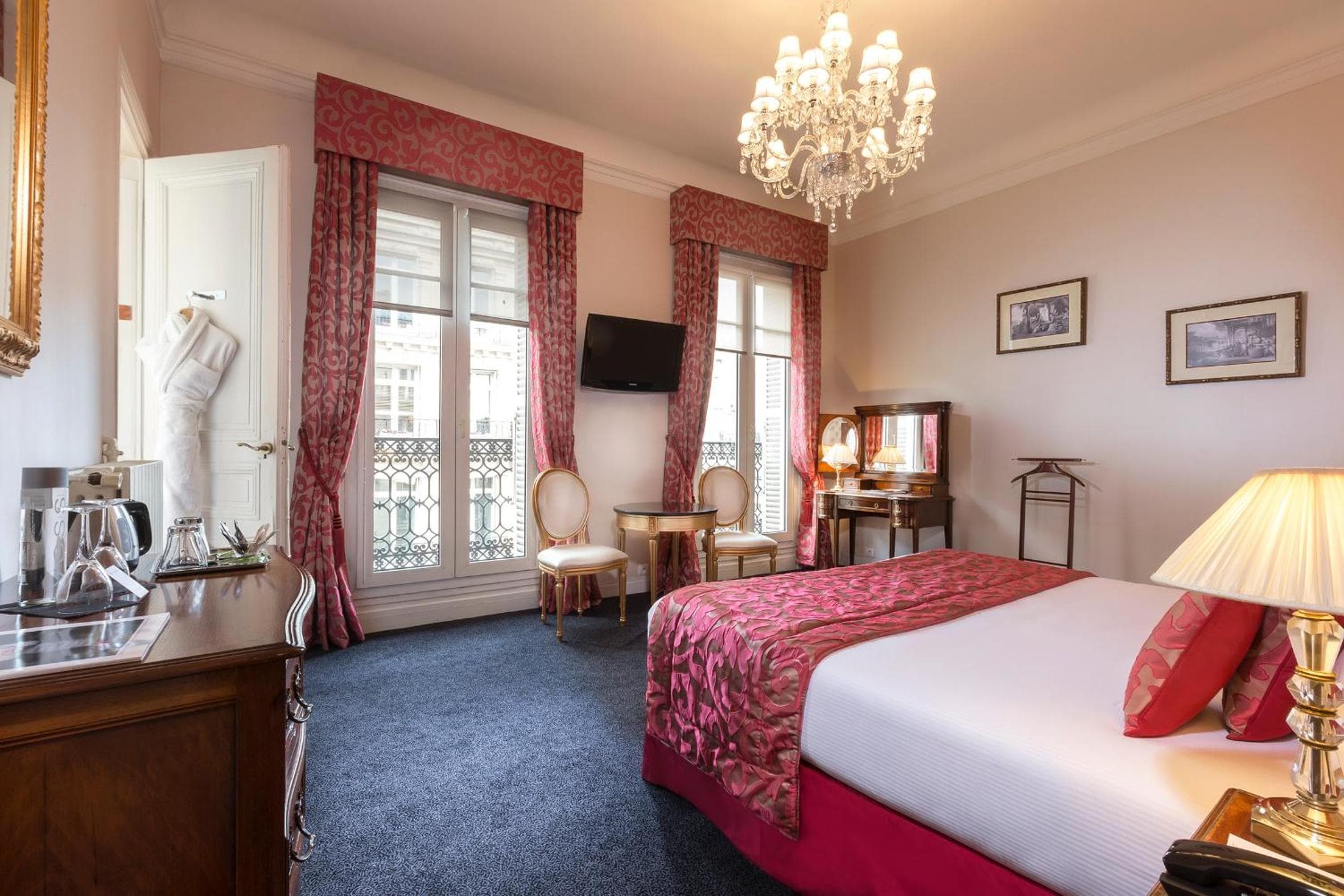Hotel Claridge París — 29