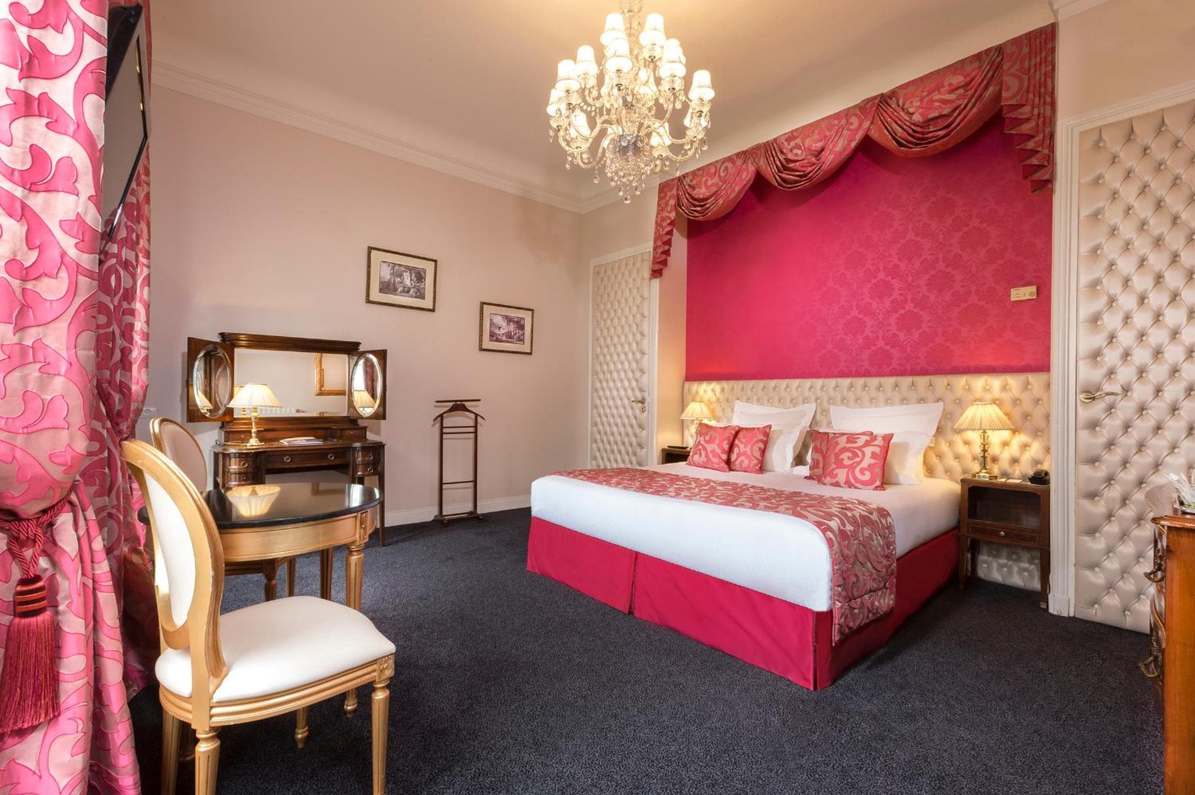 Hotel Claridge París — 24