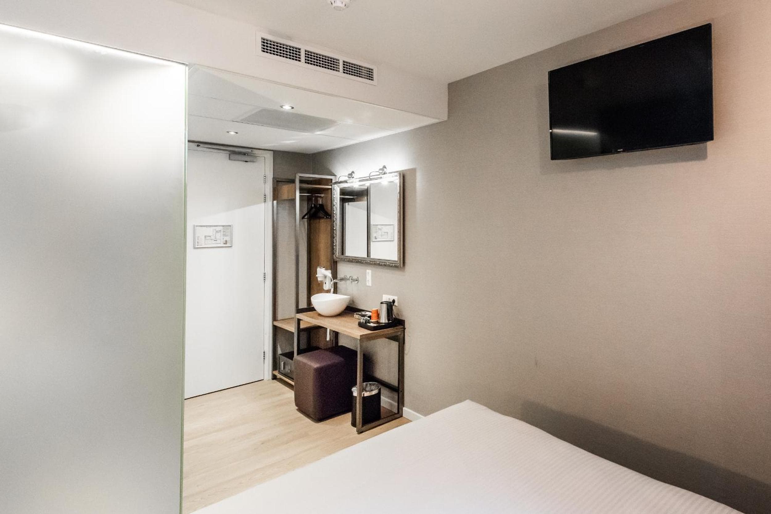 Melrose Hotel — 22
