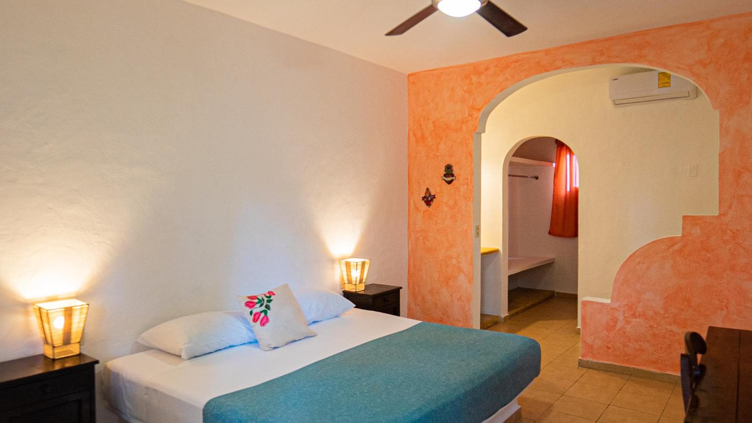 Hotel Casa de las Flores — 14