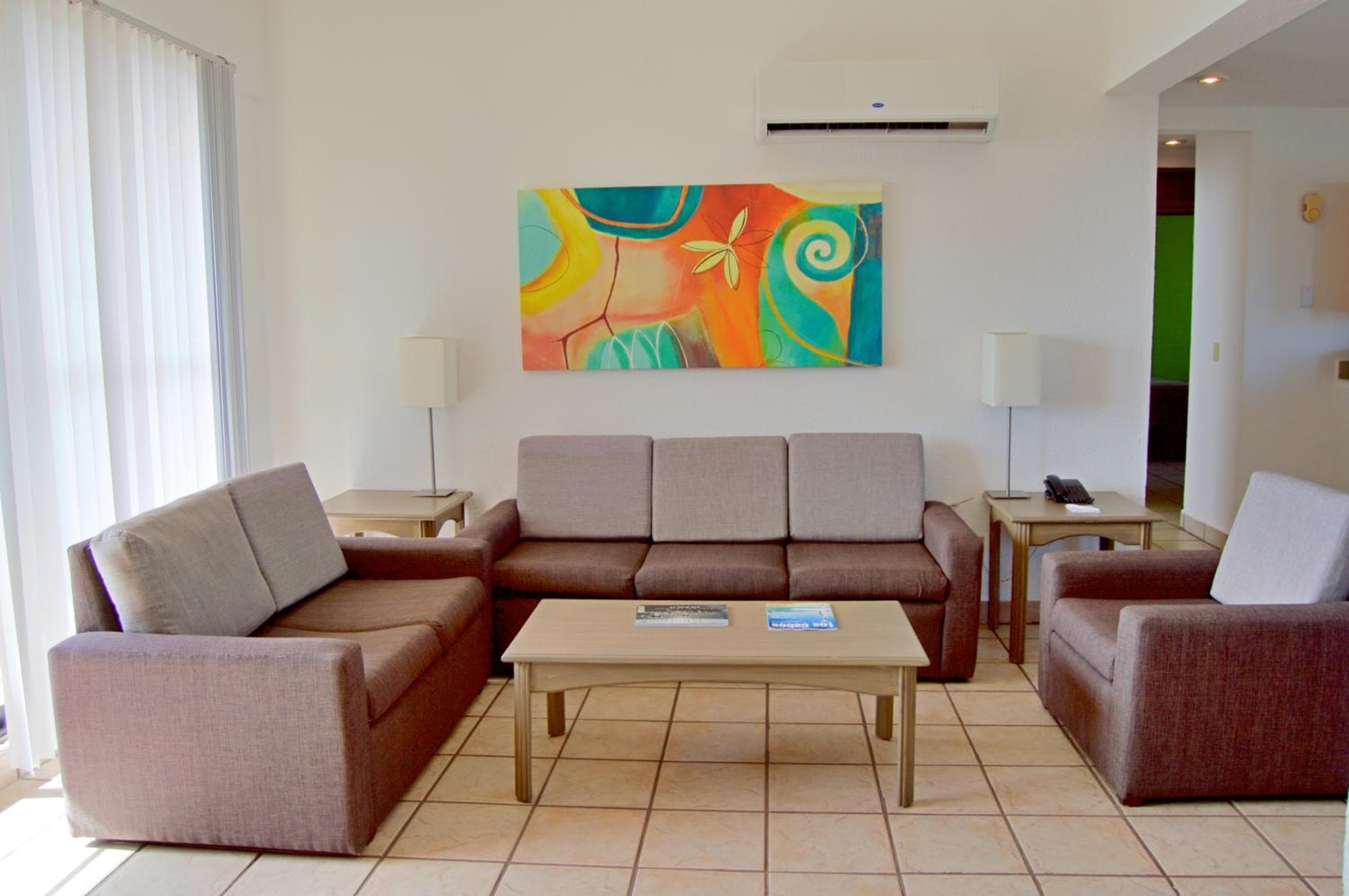 Sunrock Hotel & Suites — 15
