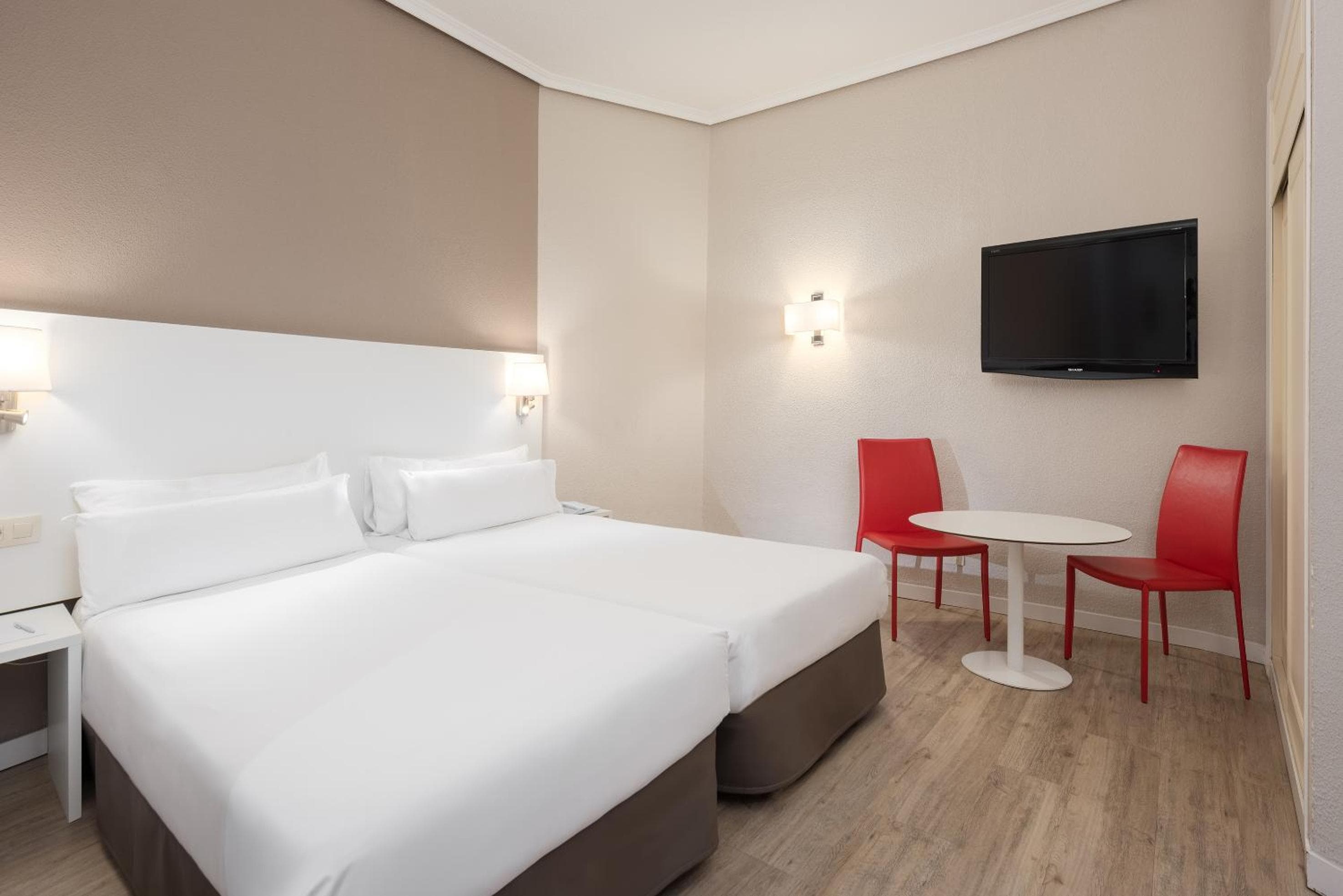 Hotel Madrid Gran Via 25, Affiliated by Meliá — 16