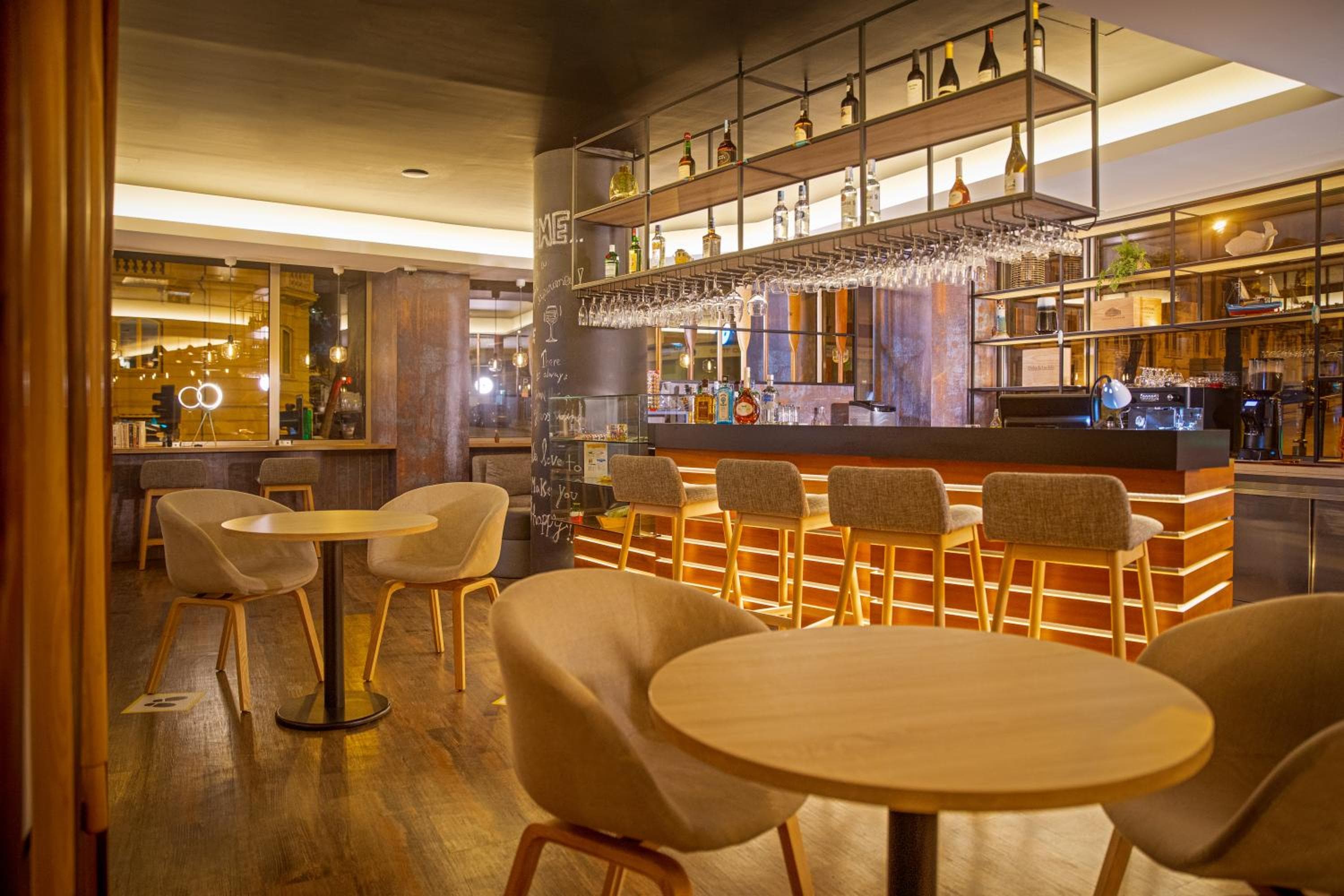 Ibis Styles Lisboa Centro Liberdade NE — 14