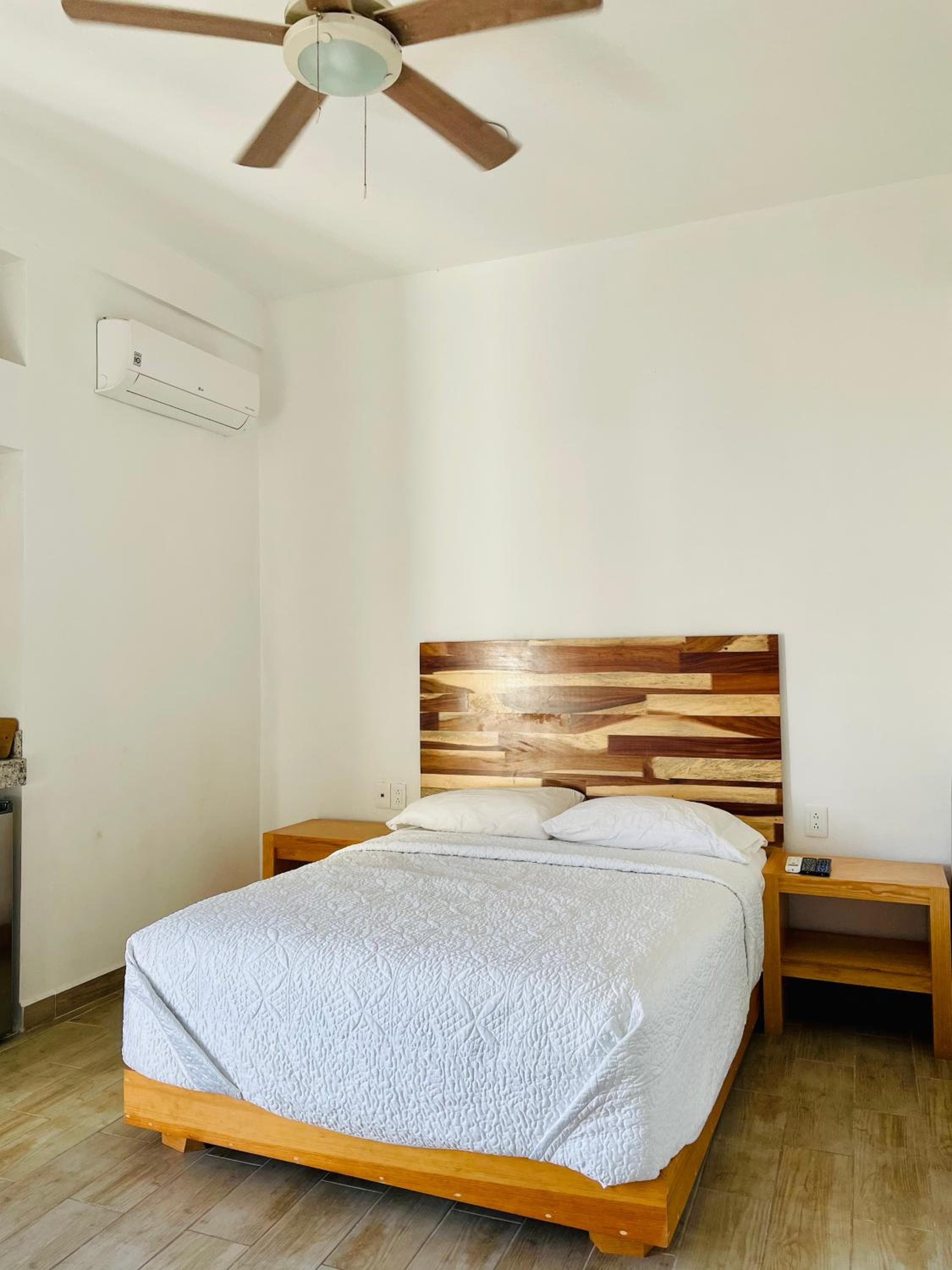 SuitesMB — 27