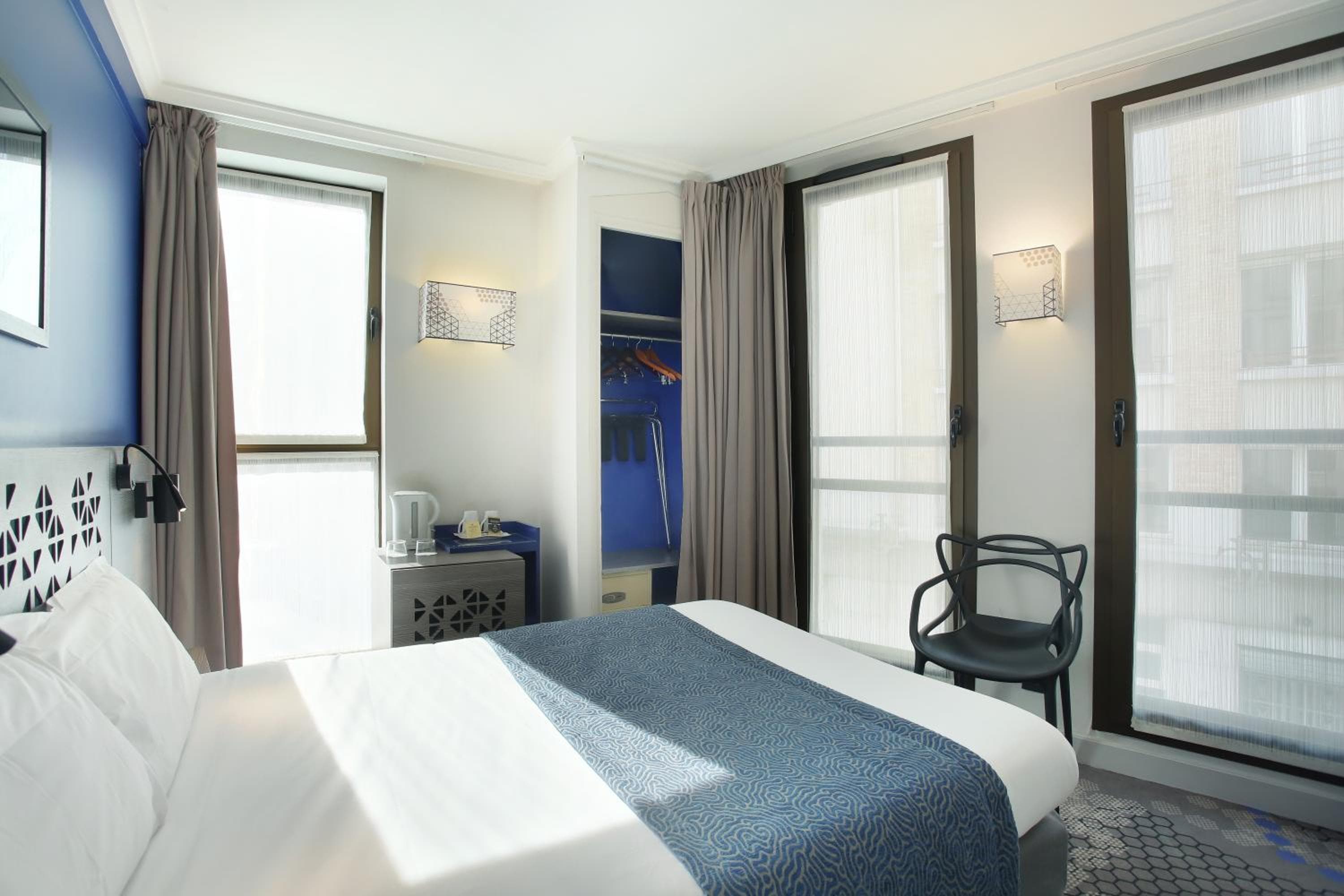Hotel Eiffel Capitol — 29