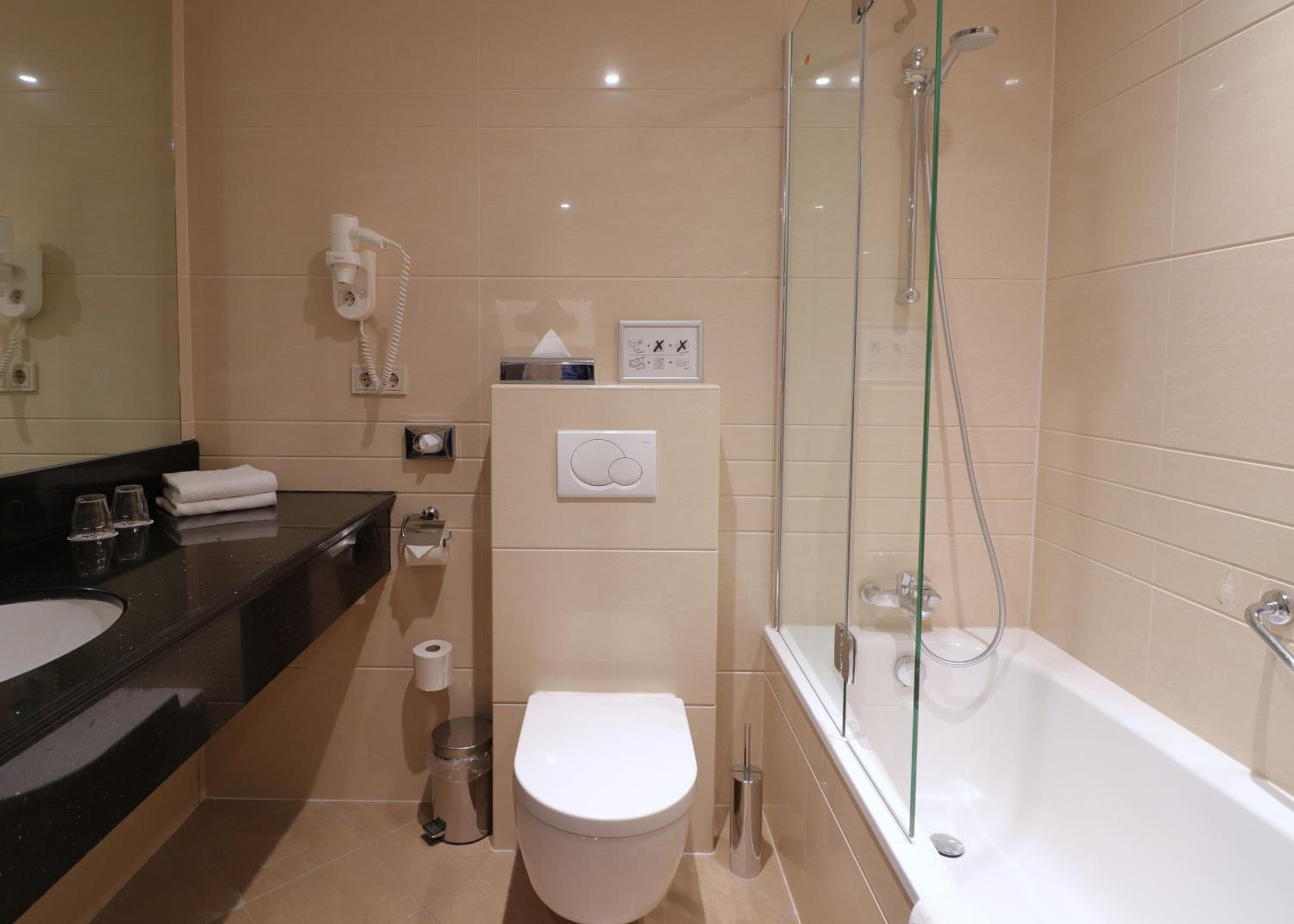 XO Hotels Blue Tower — 14